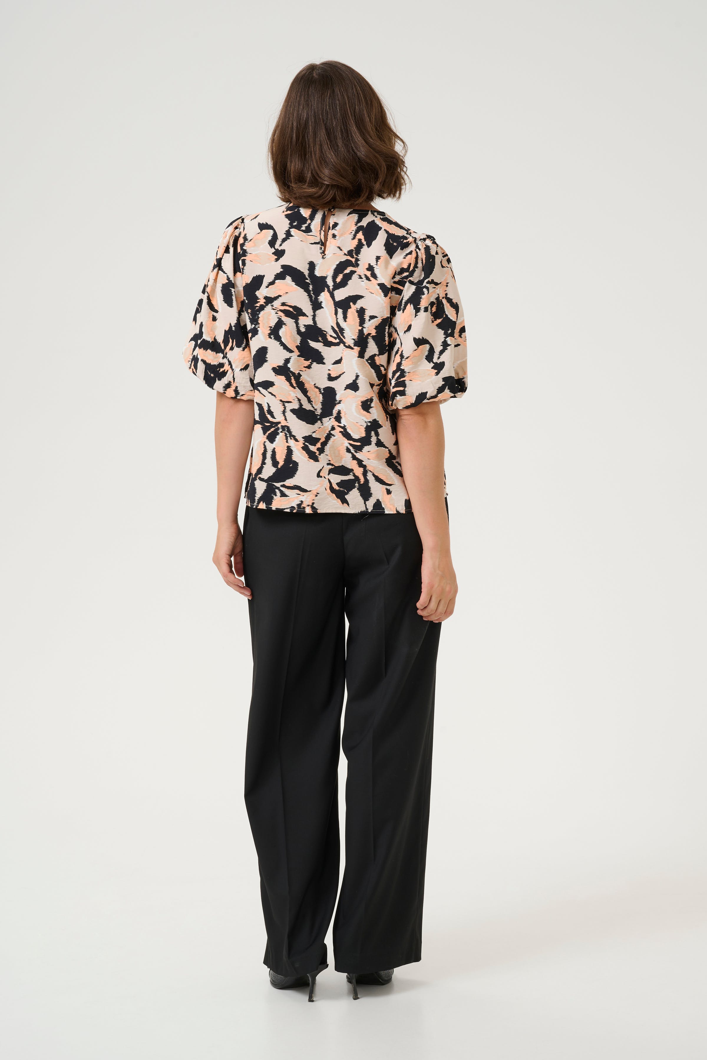 KApaco Bluse LOOKBOOK BACK 10509633-107096