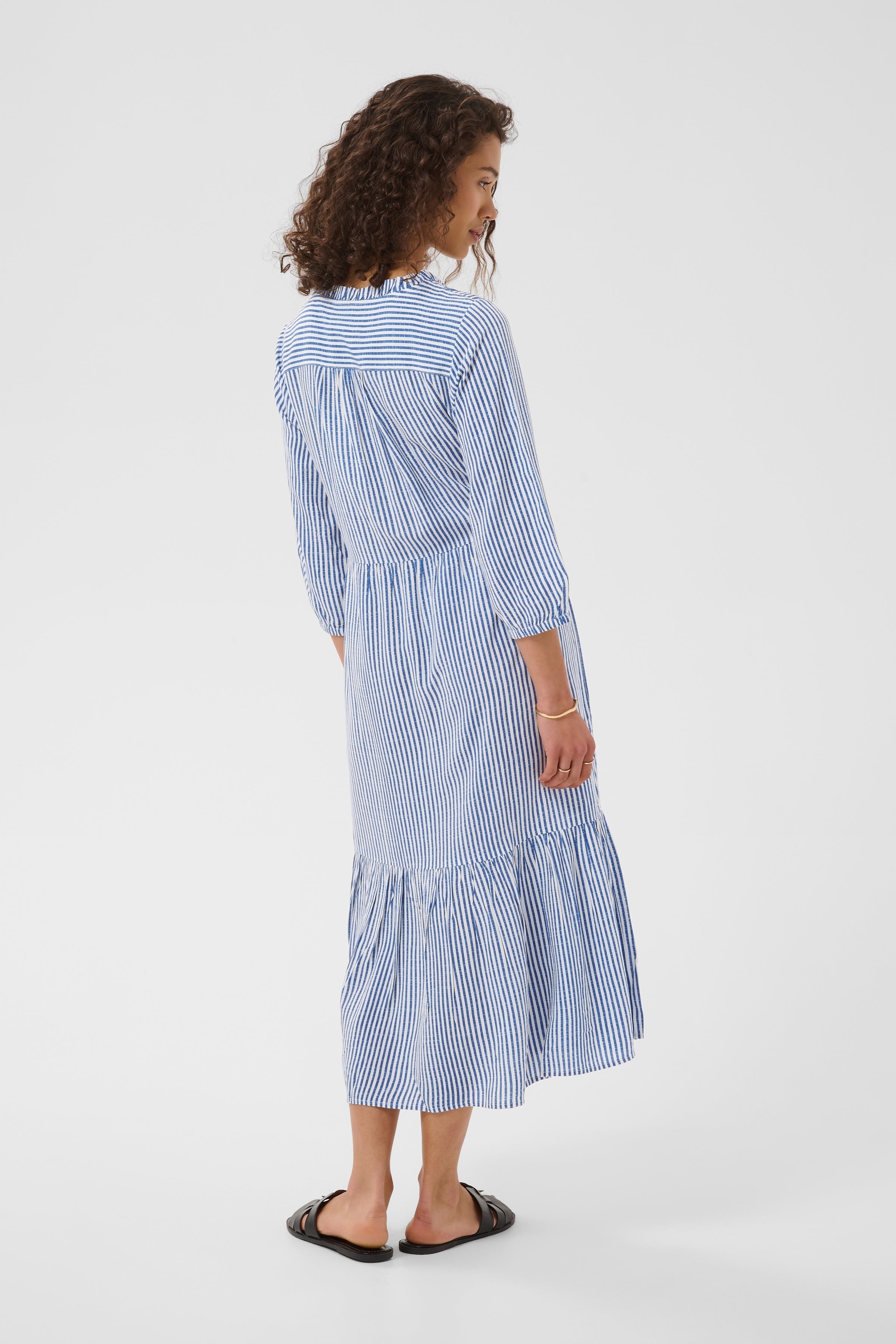 CRTiah Kleid LOOKBOOK BACK 10606285-104155