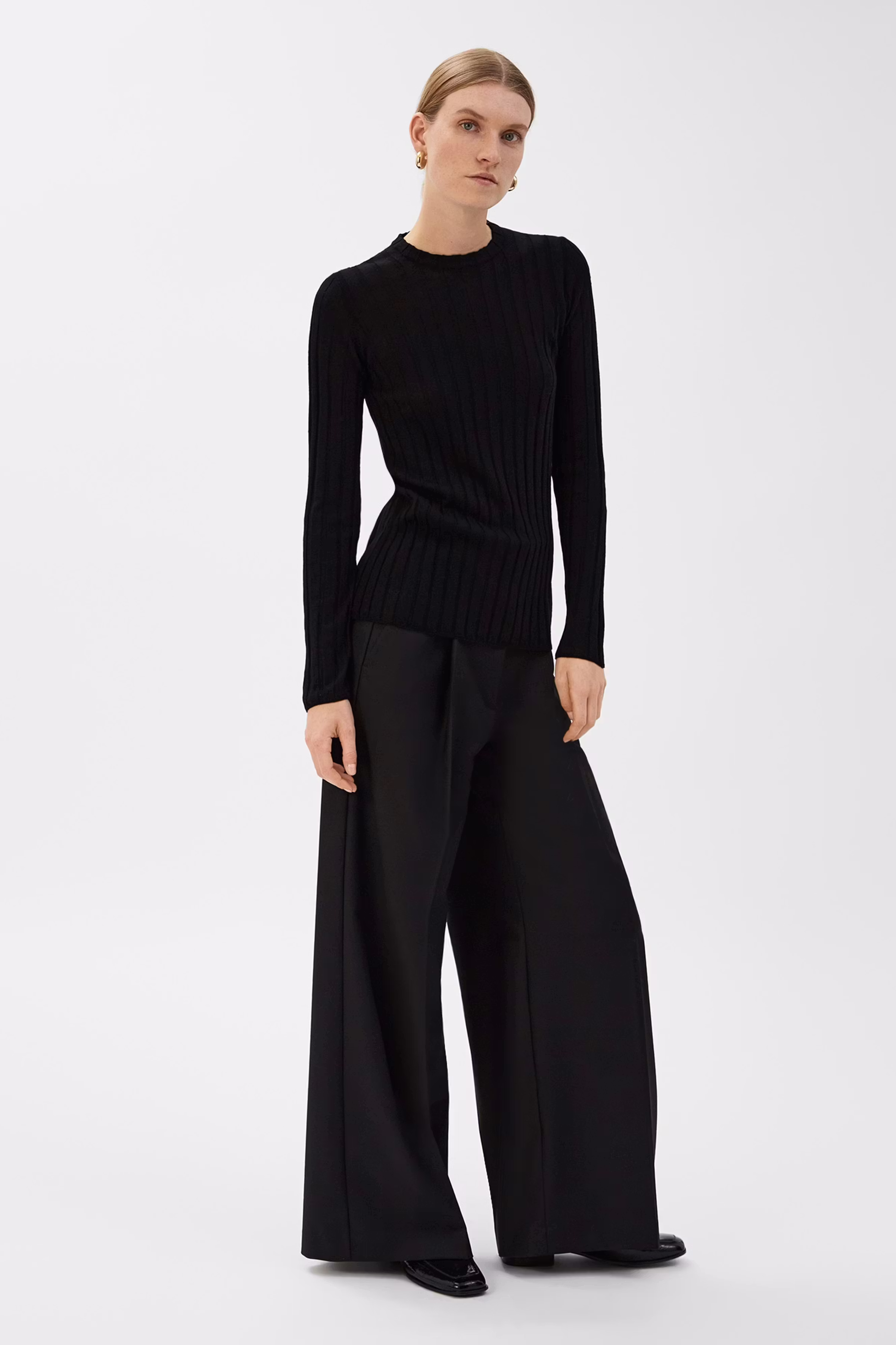 KACY Top LOOKBOOK FRONT 30600371-BK999