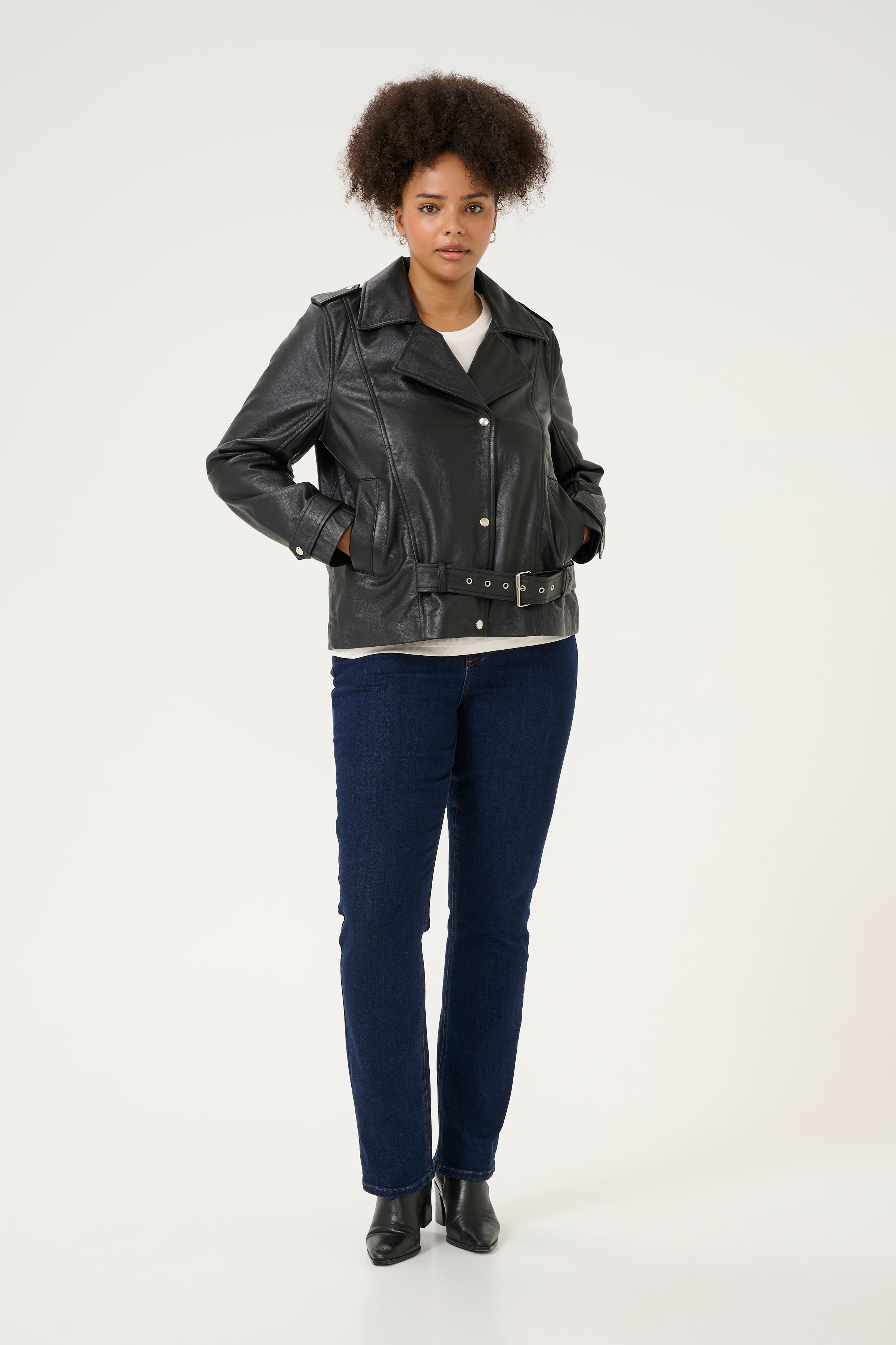 KCsuena Leather Jacket LOOKBOOK FRONT 10583129-100121