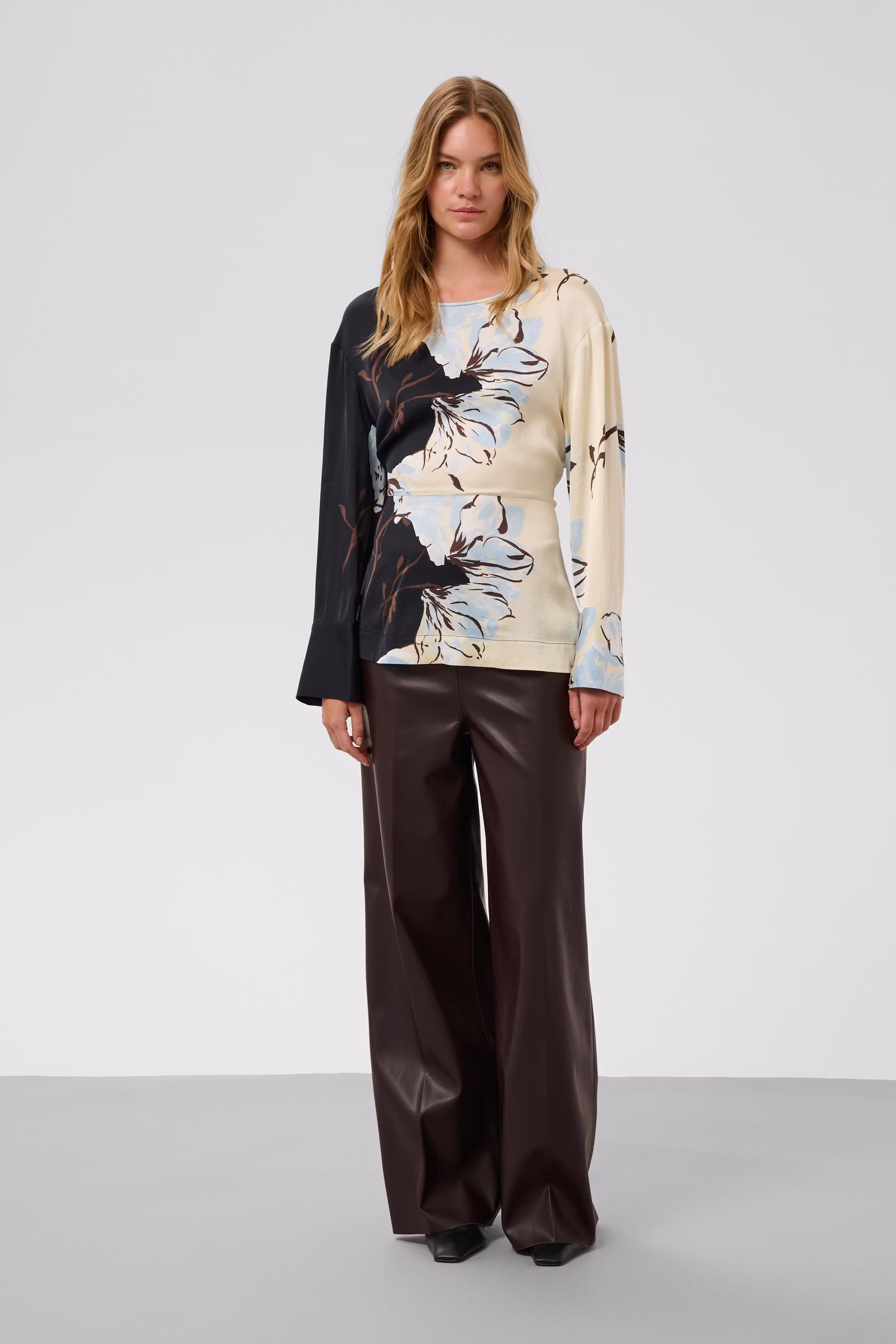 SLKaylee Trousers LOOKBOOK FRONT 30409595-191109