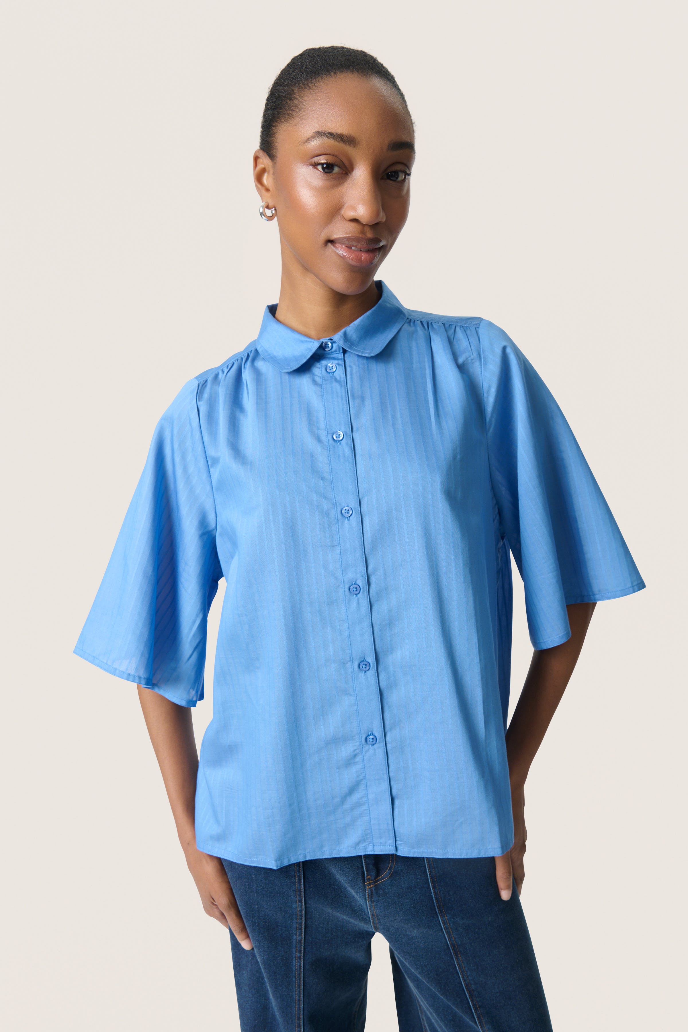 SLEmmy Shirt LOOKBOOK FRONT 30408831-183937