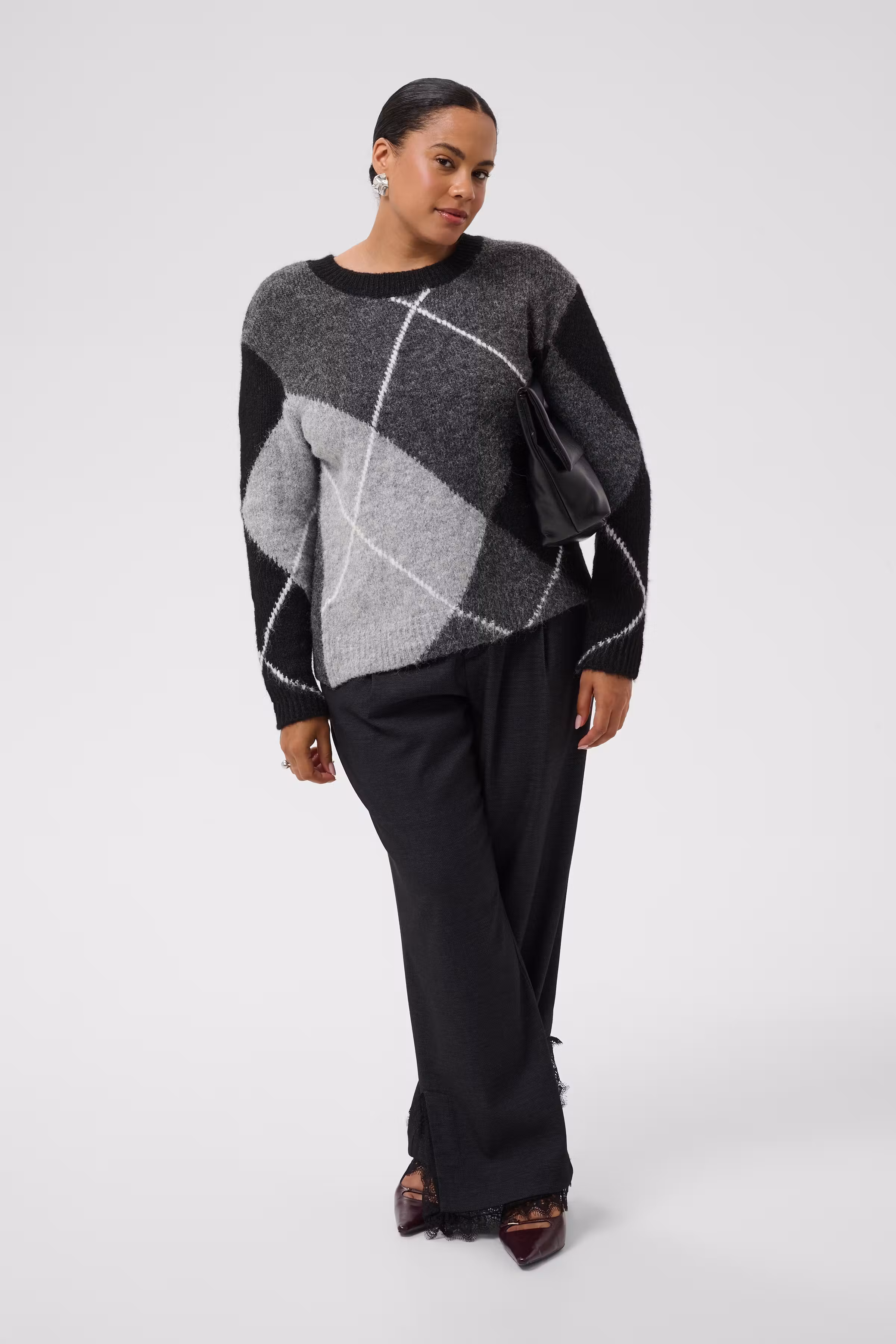 KCkit Pullover LOOKBOOK FRONT 10584421-109970