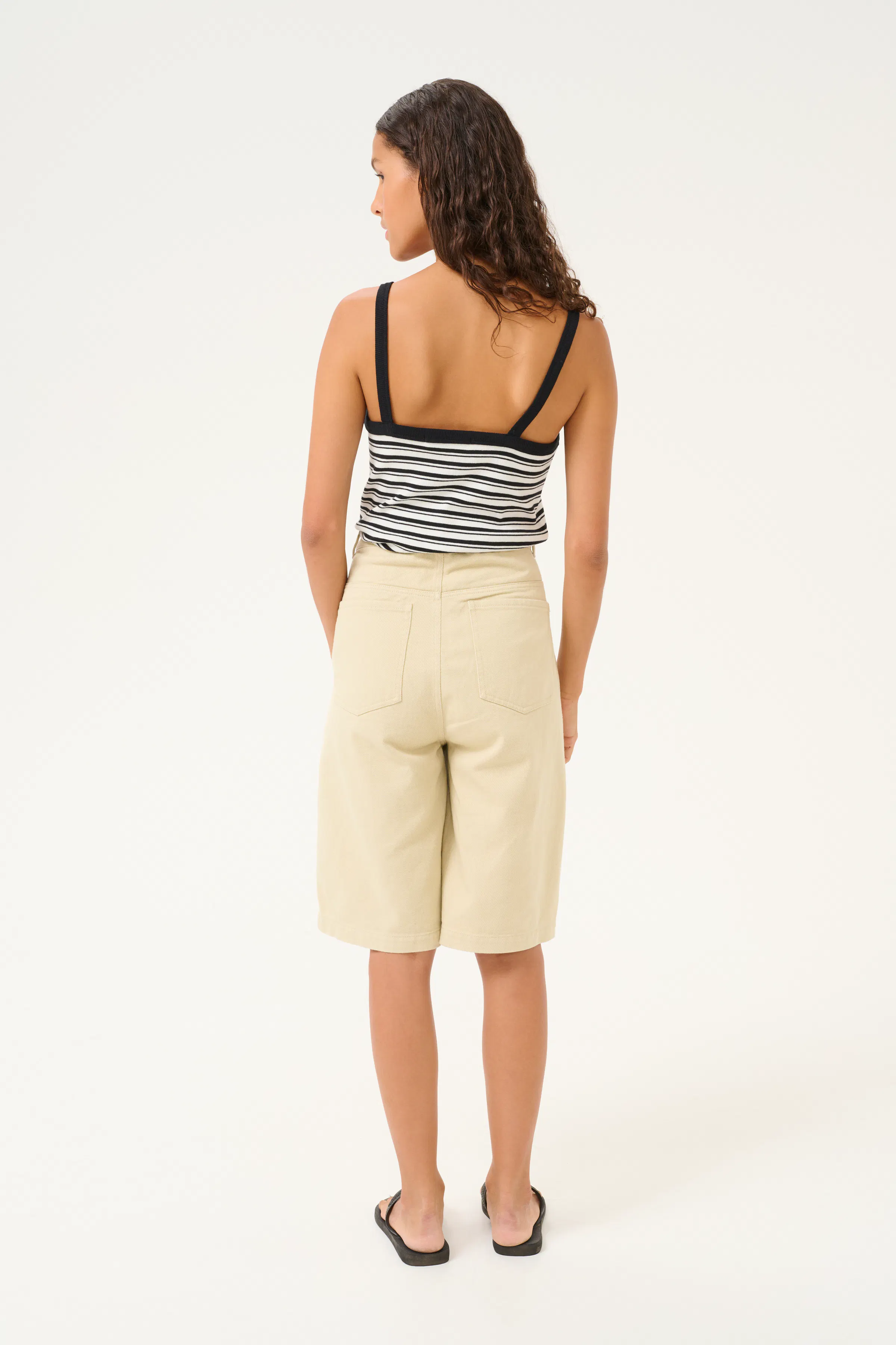 KBTatiana Denim shorts LOOKBOOK BACK 10105450-140105