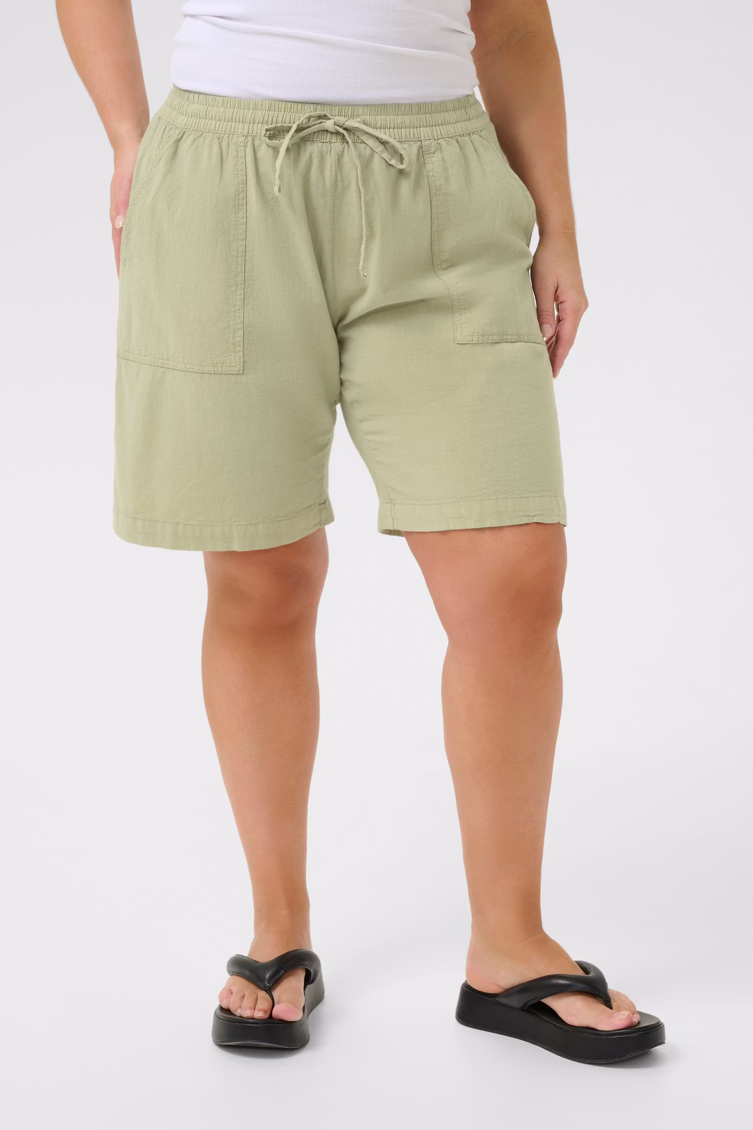 KCnana Shorts LOOKBOOK FRONT 10582894-166008