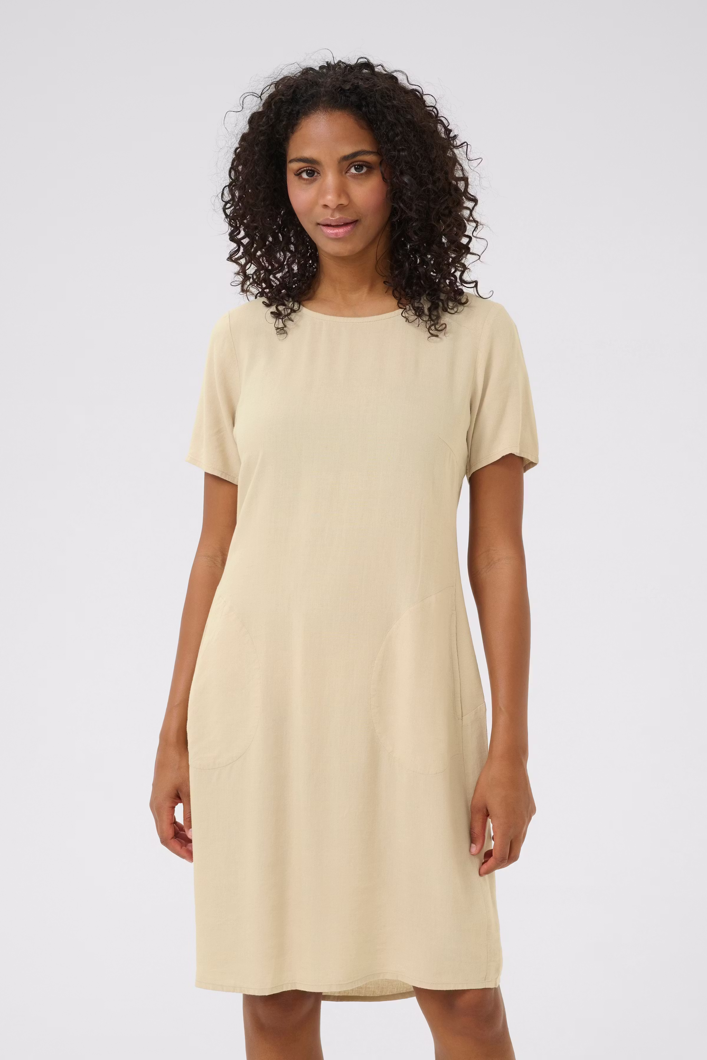 KAmilia Lin kjole LOOKBOOK FRONT 10508362-151305