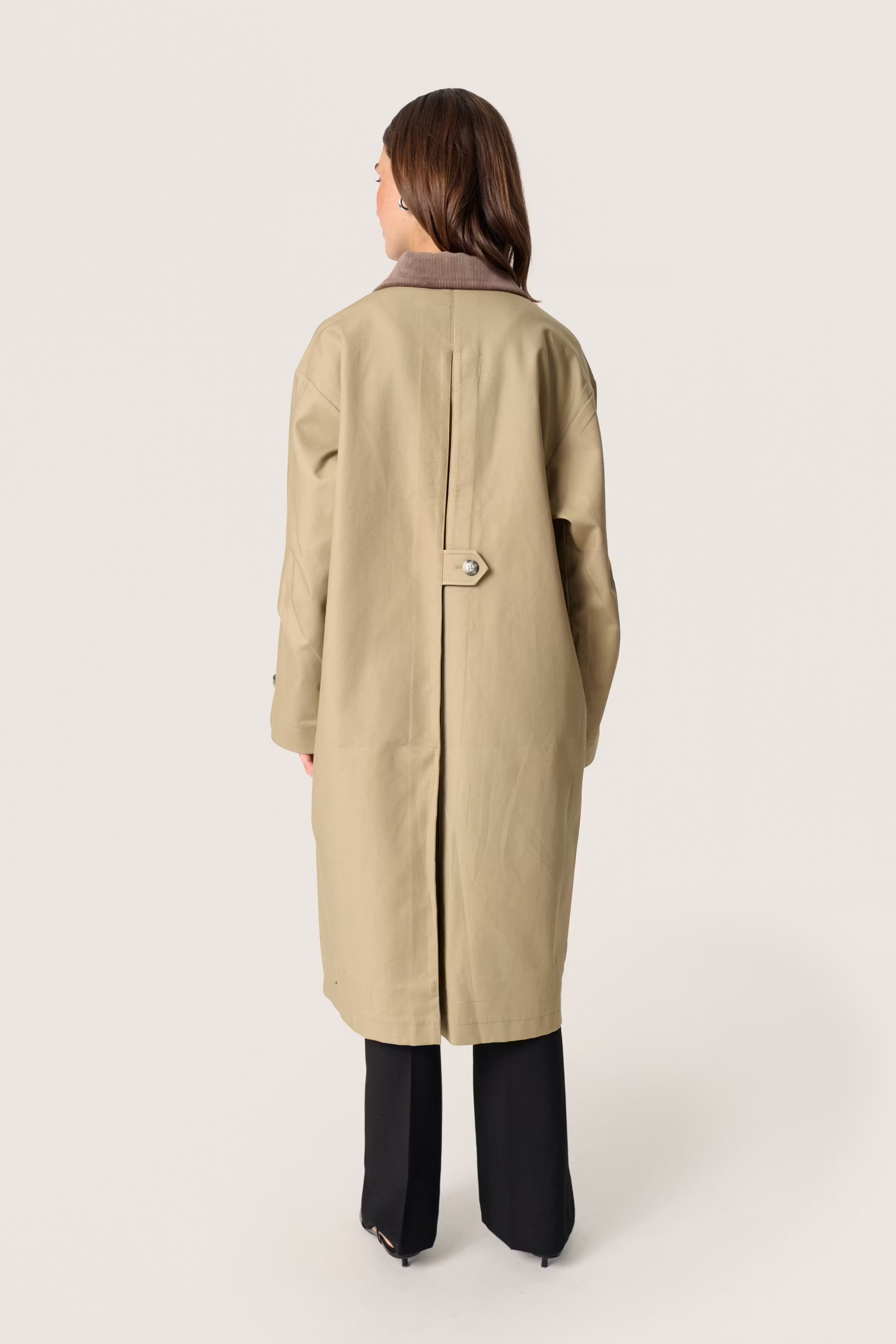 SLJennah Trenchcoat LOOKBOOK BACK 30407855-171109