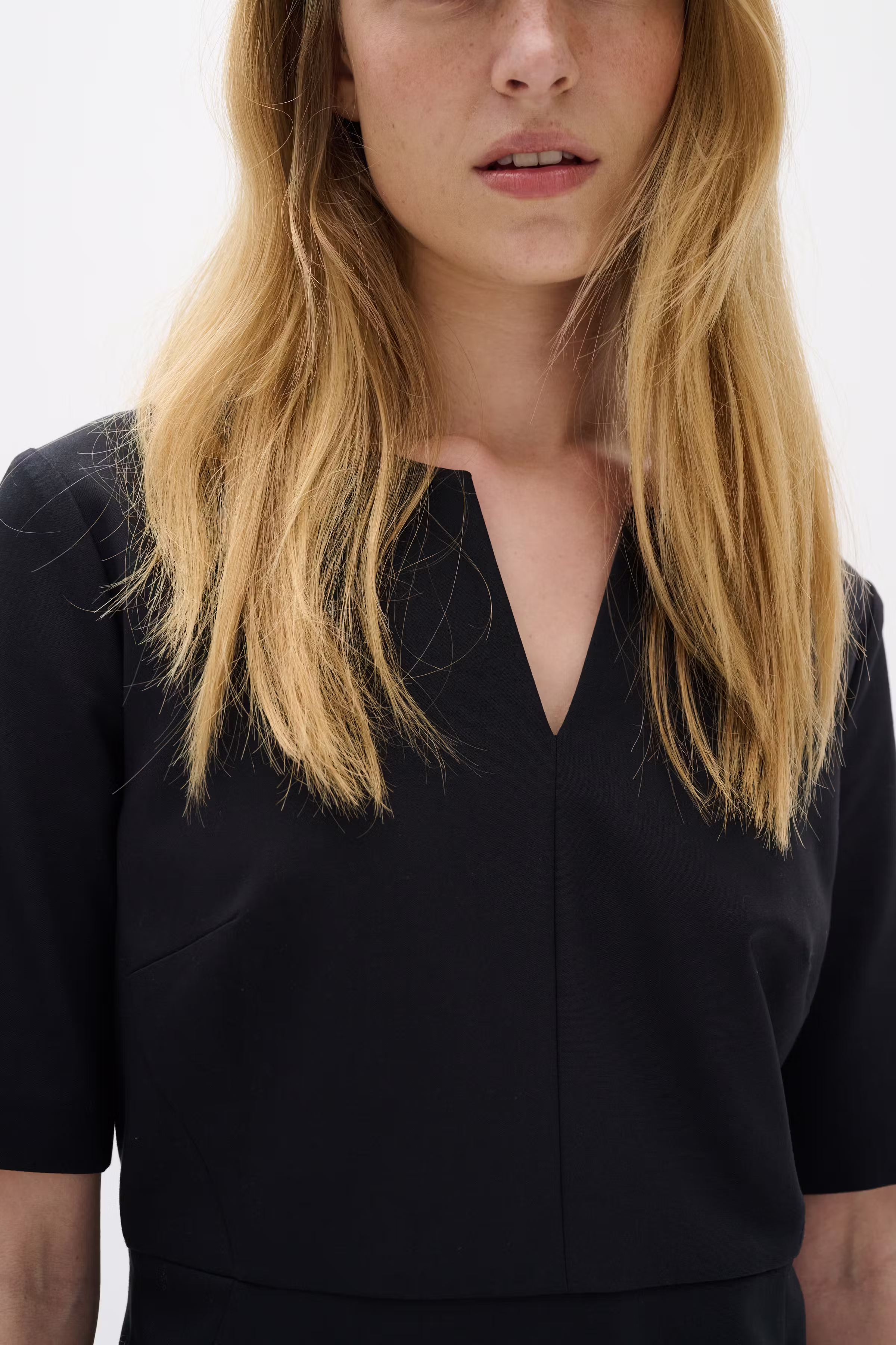 Zella IW dress LOOKBOOK DETAIL 30104567-10050