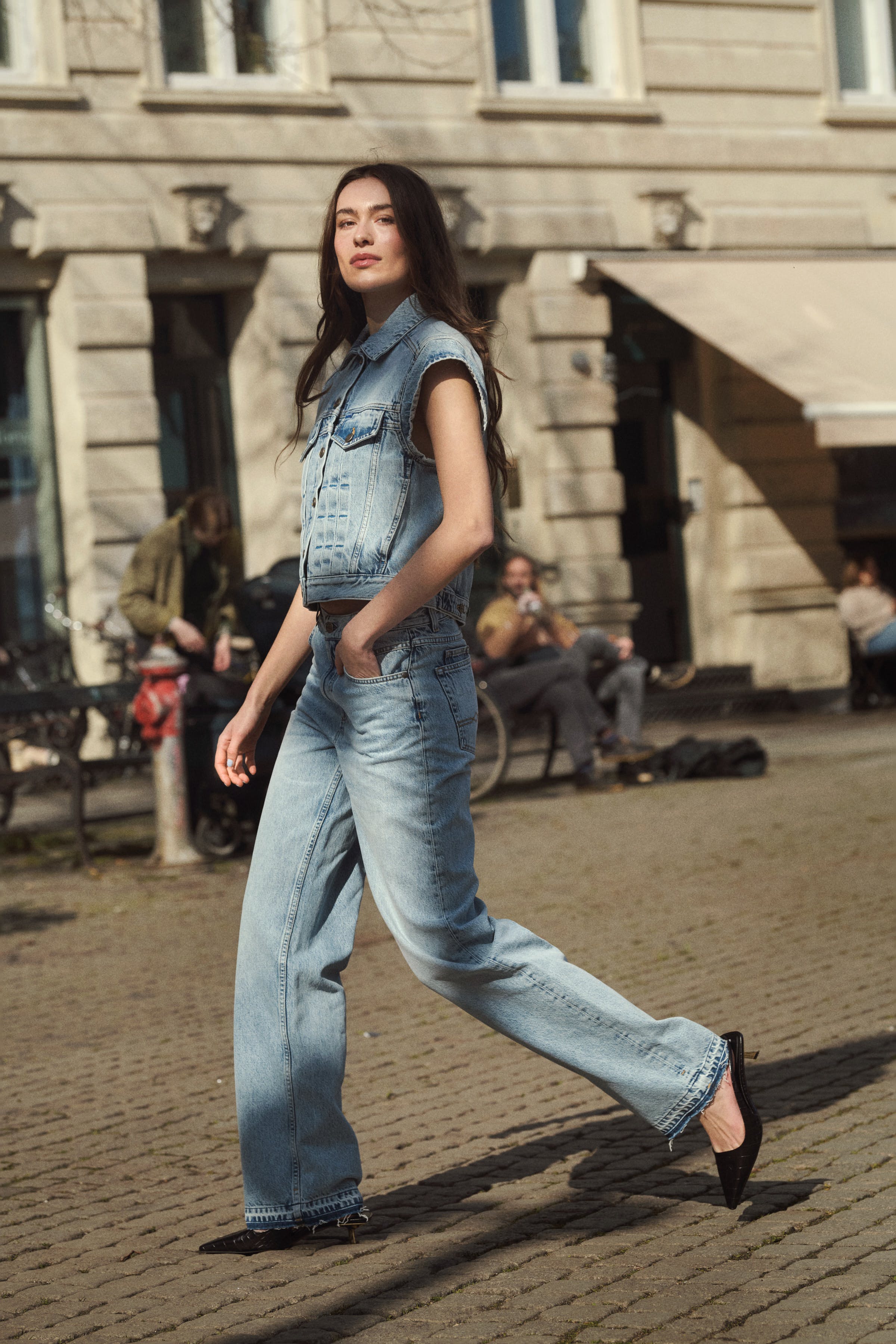 BAPIETRO Väst LOCATION NONE 50405361-204625