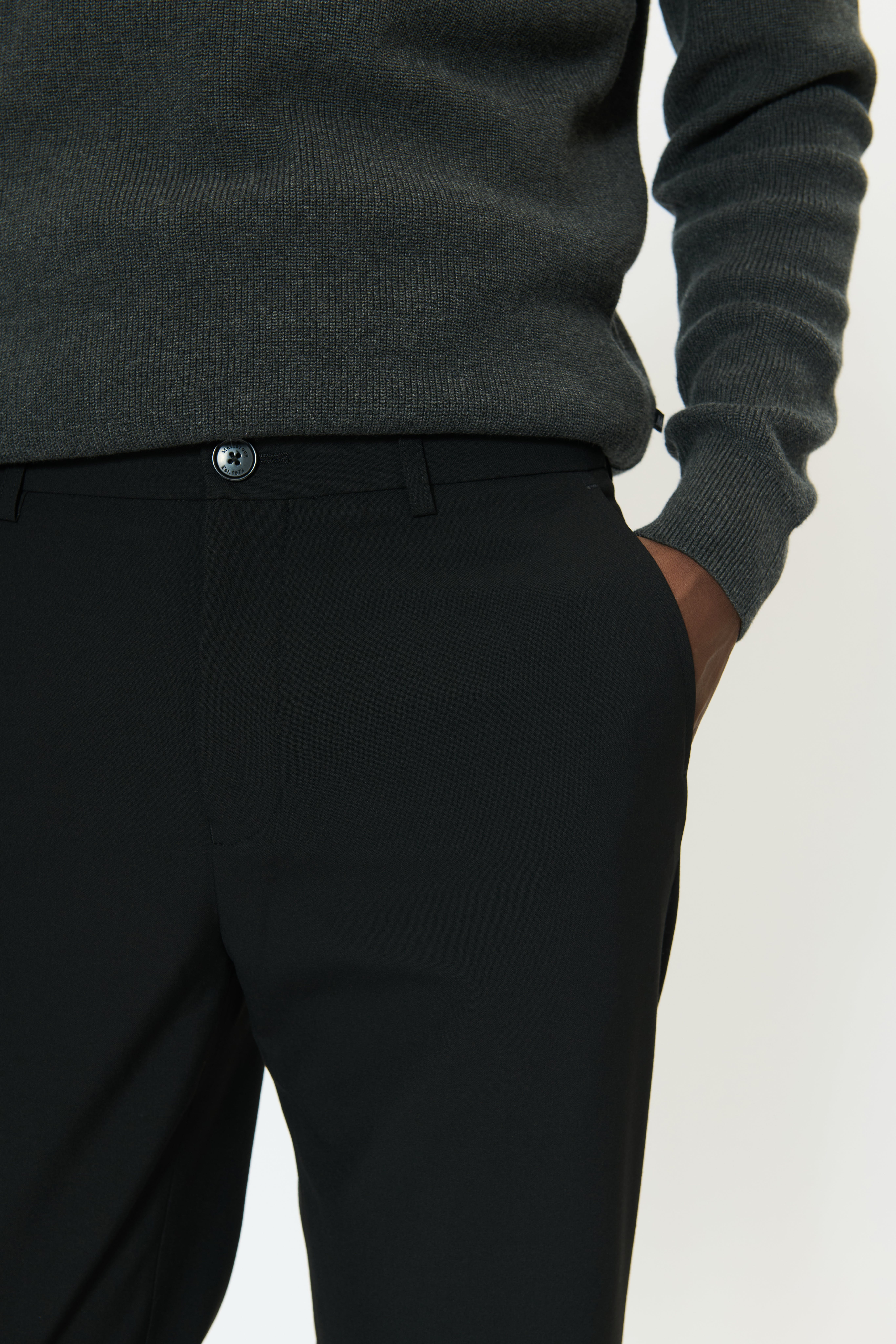 MAliam Hose LOOKBOOK DETAIL 30205157-300275