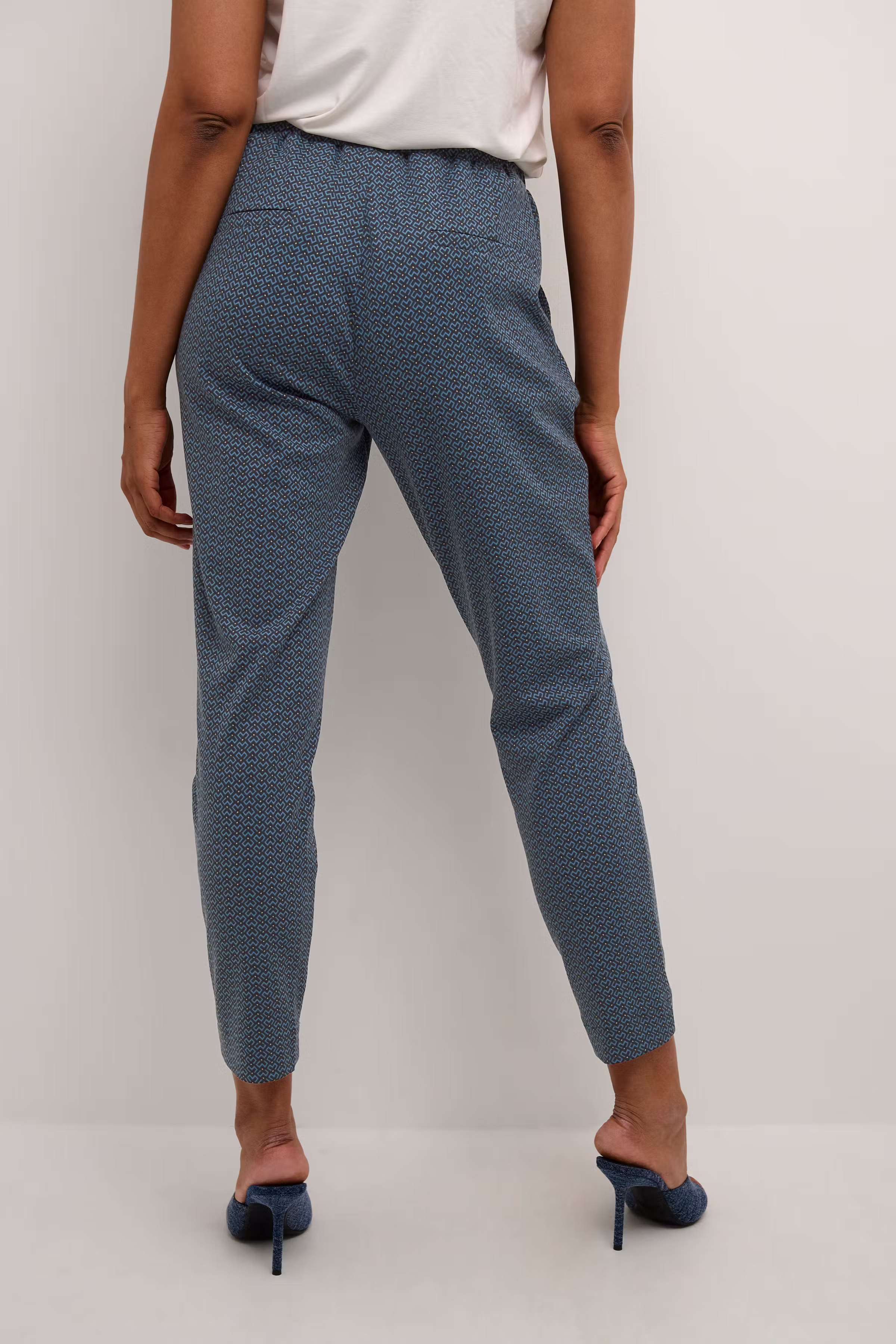 CRAnett Trousers LOOKBOOK BACK 10610340-106154