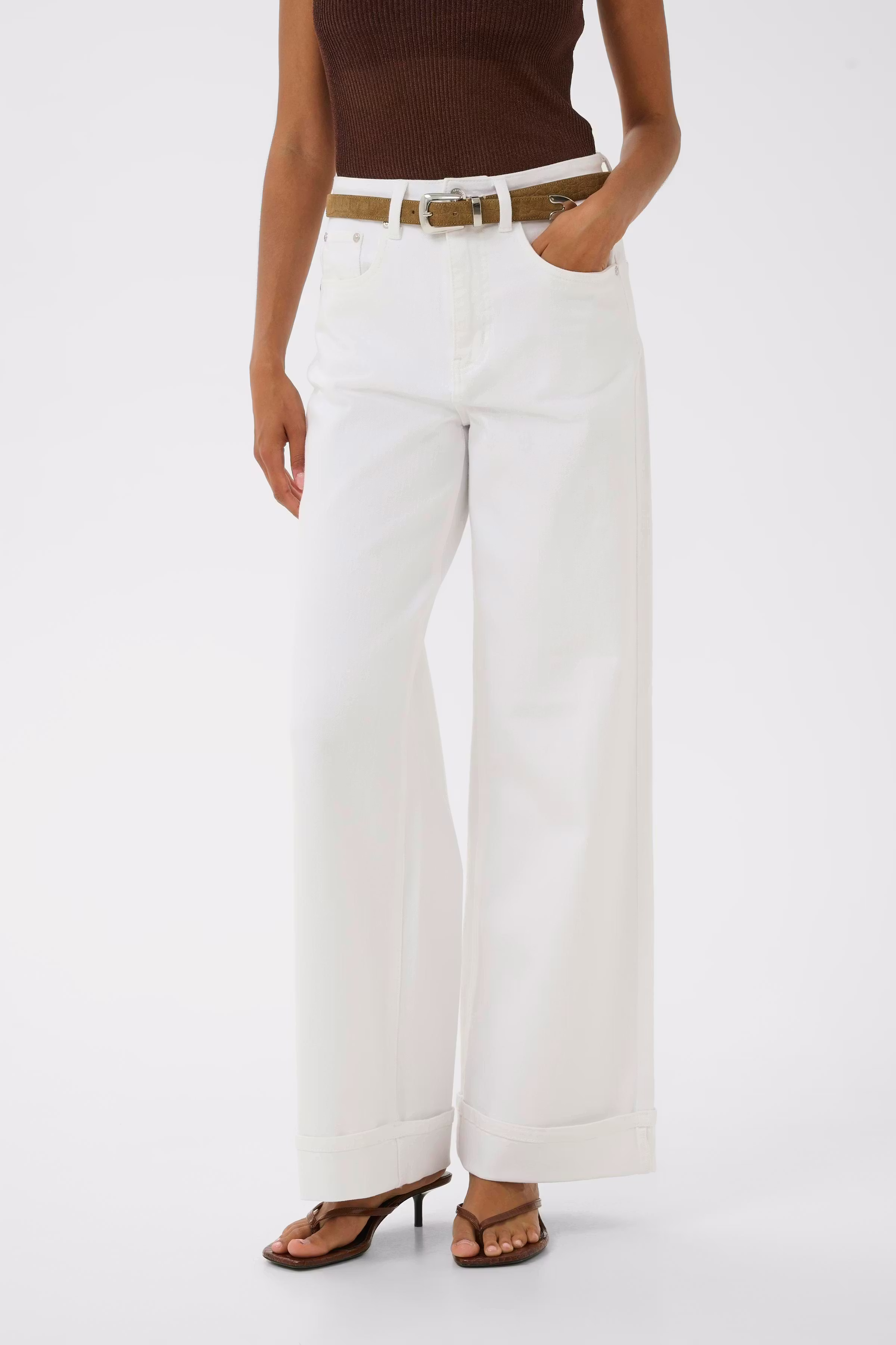 GZlivia Jeans LOOKBOOK FRONT 10911175-105805