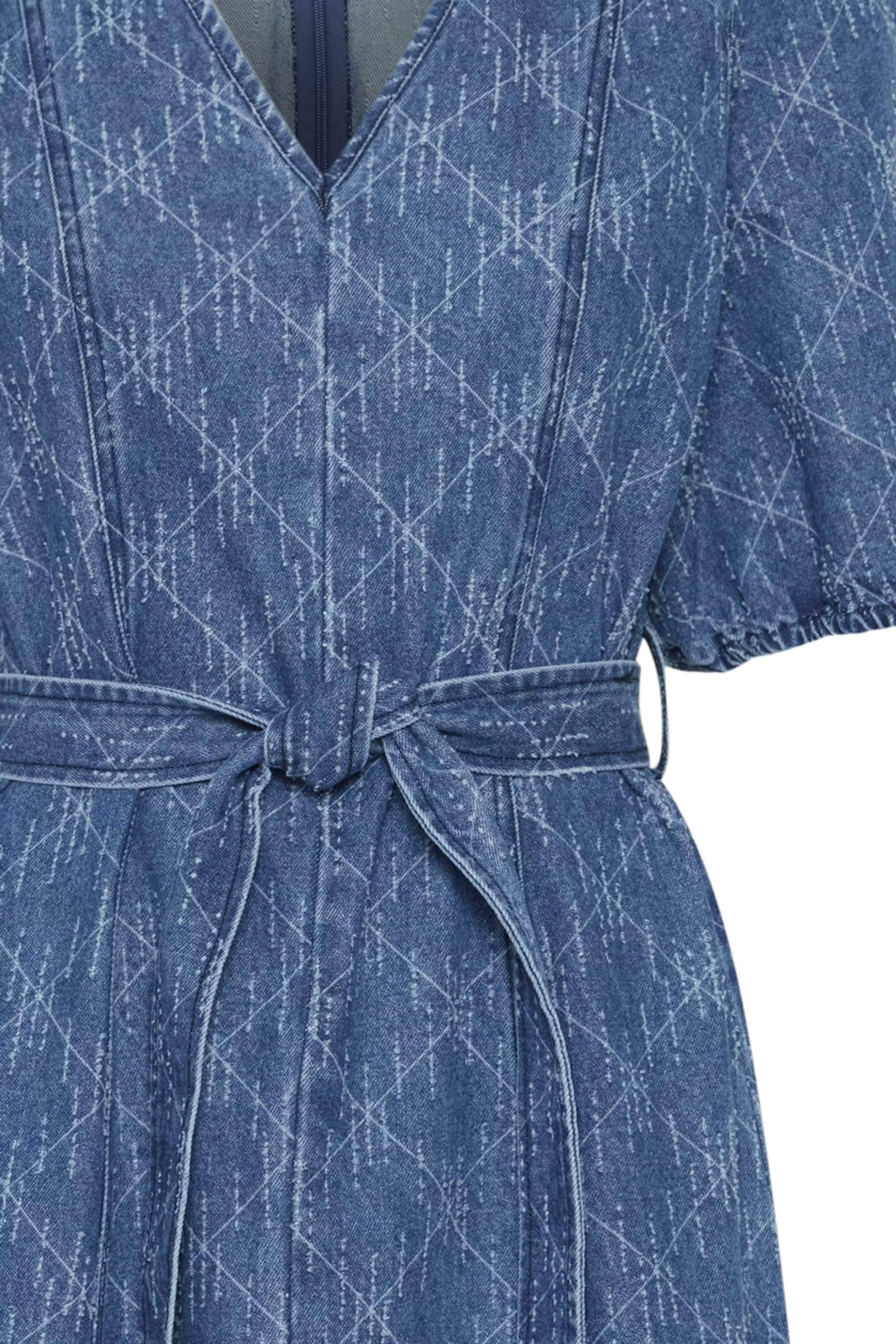 IHASKI Dress PACK DETAIL 20120406-200339