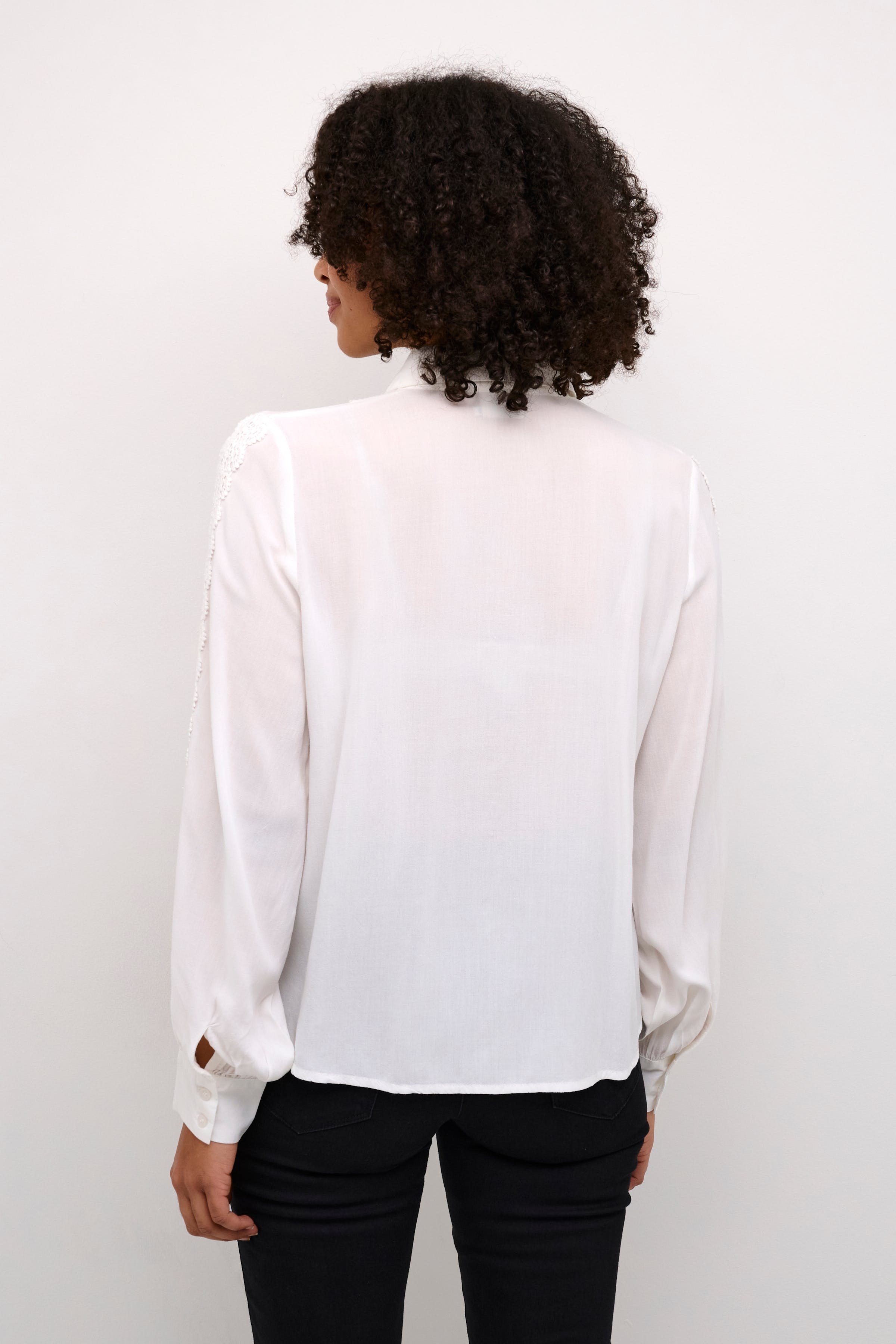 KAsabrina Hemd LOOKBOOK BACK 10509096-110602