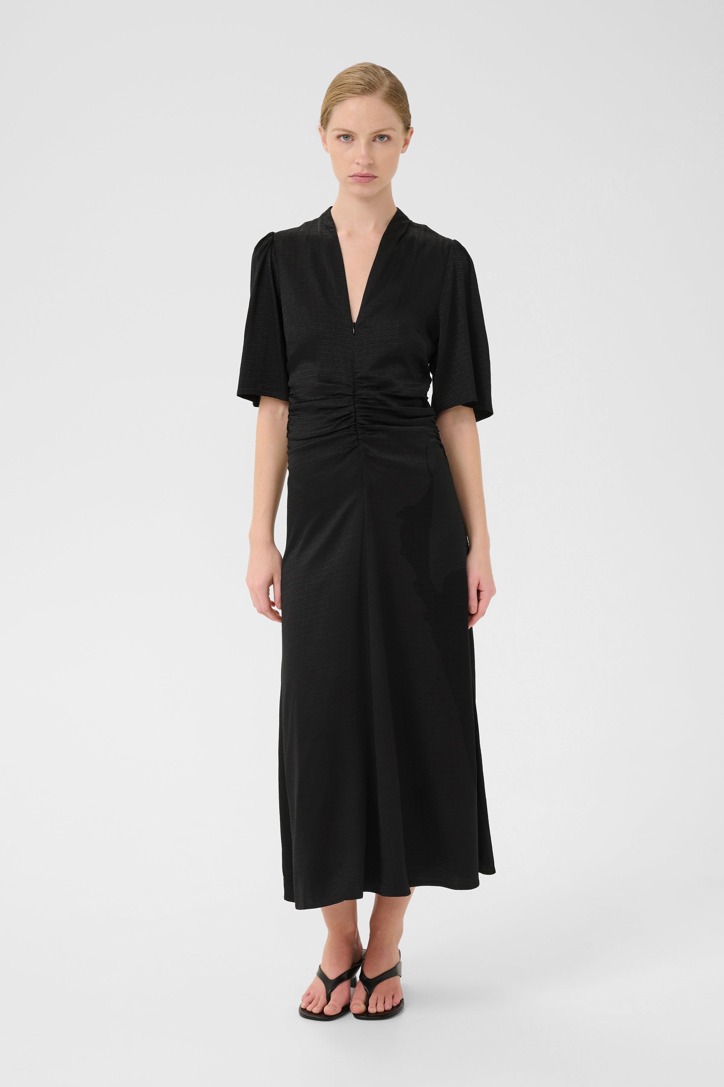 GZbianca Dress LOOKBOOK FRONT 10909893-100017