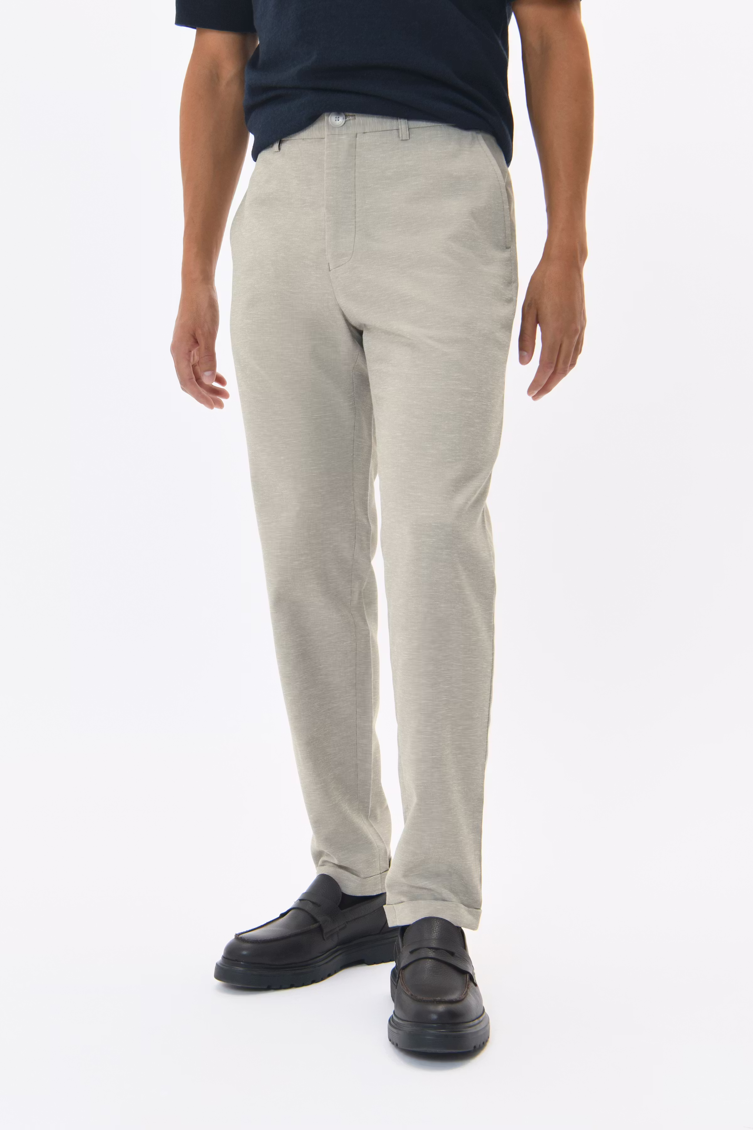 MAliam Broek LOOKBOOK FRONT 30207989-1639151