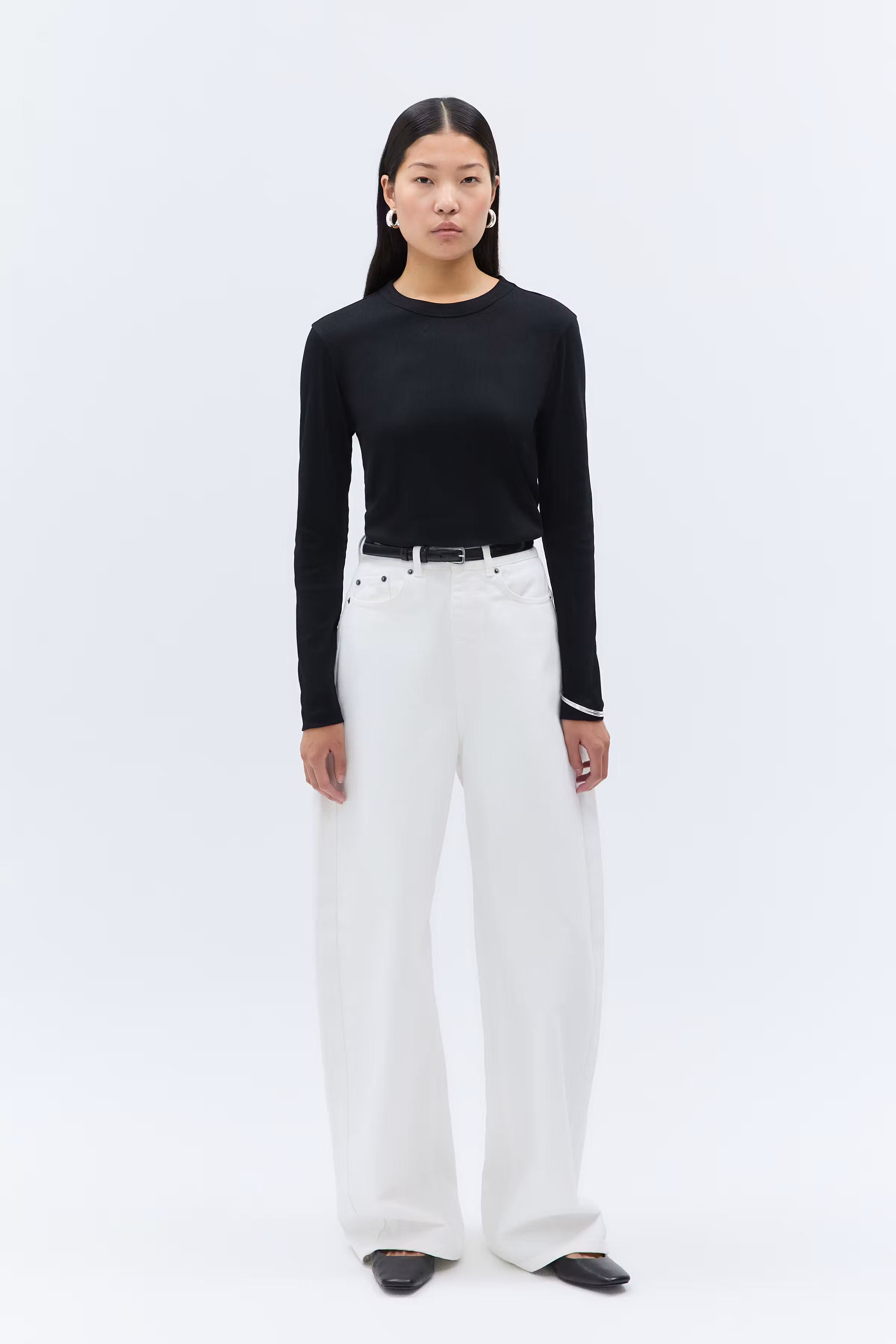 IOKOLLINA T-shirt LOOKBOOK FRONT 30600544-BK999