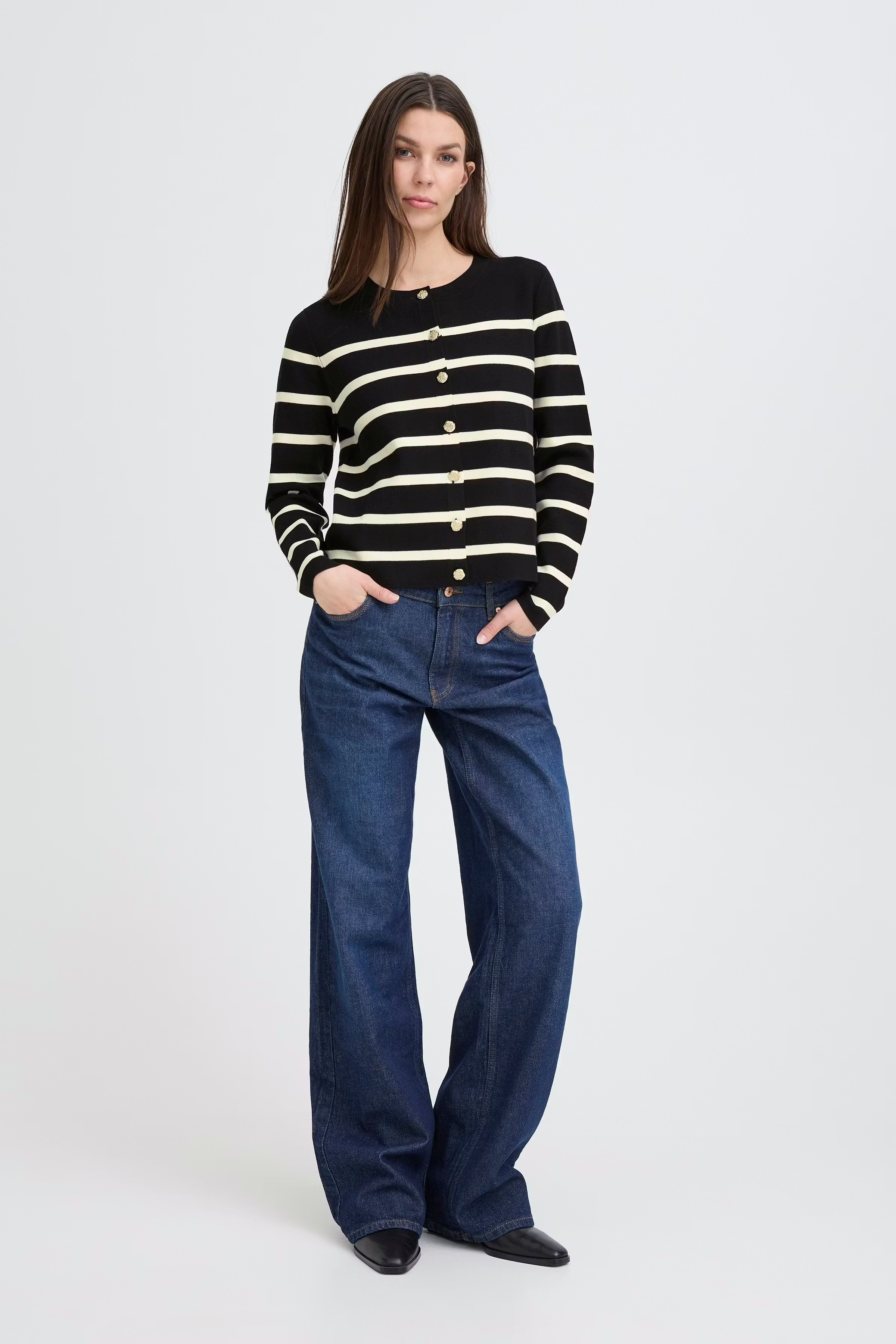 PZSARA Cardigan LOOKBOOK FRONT 50210257-900003361