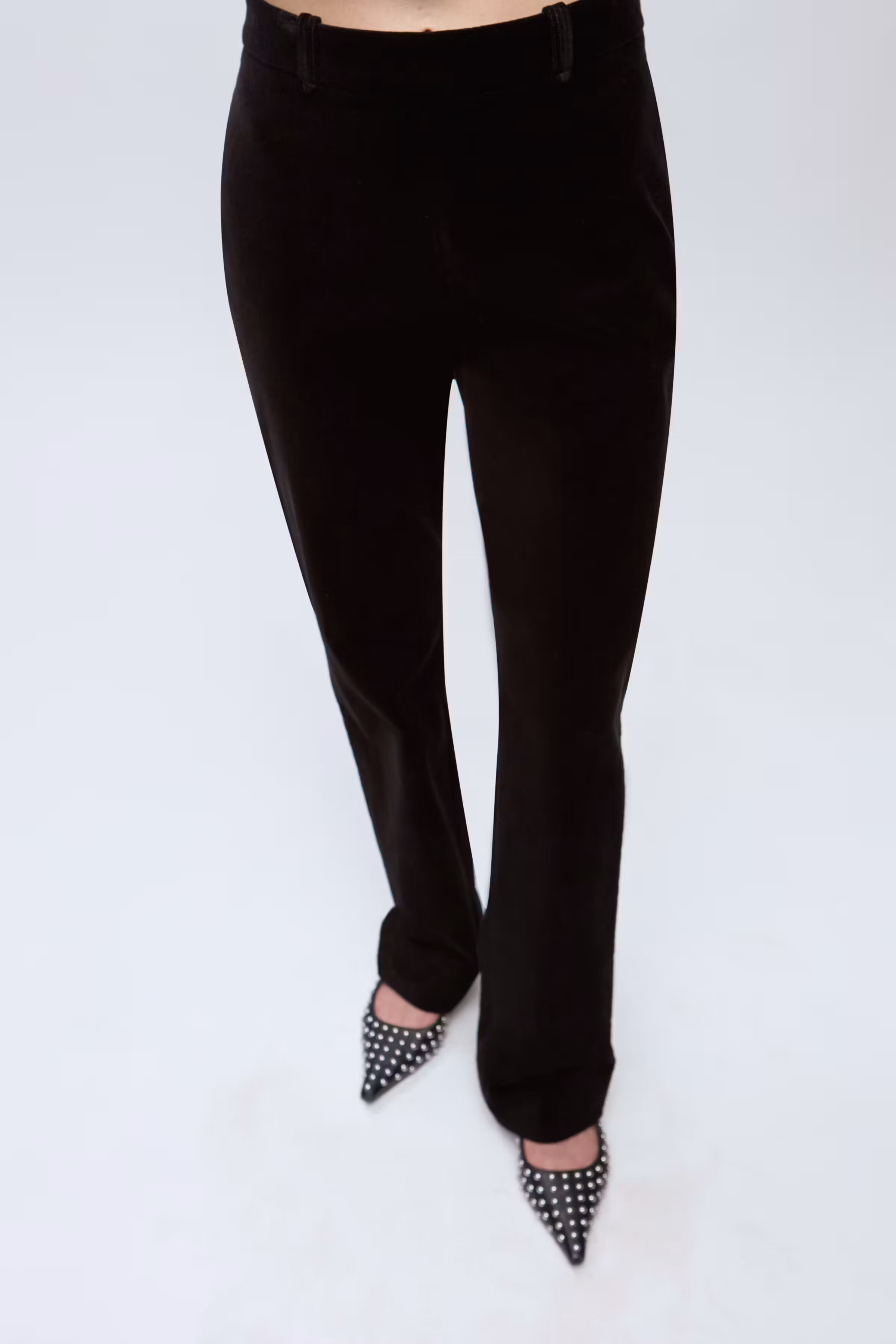 IOPrune Trousers LOOKBOOK FRONT 30600135-BK999