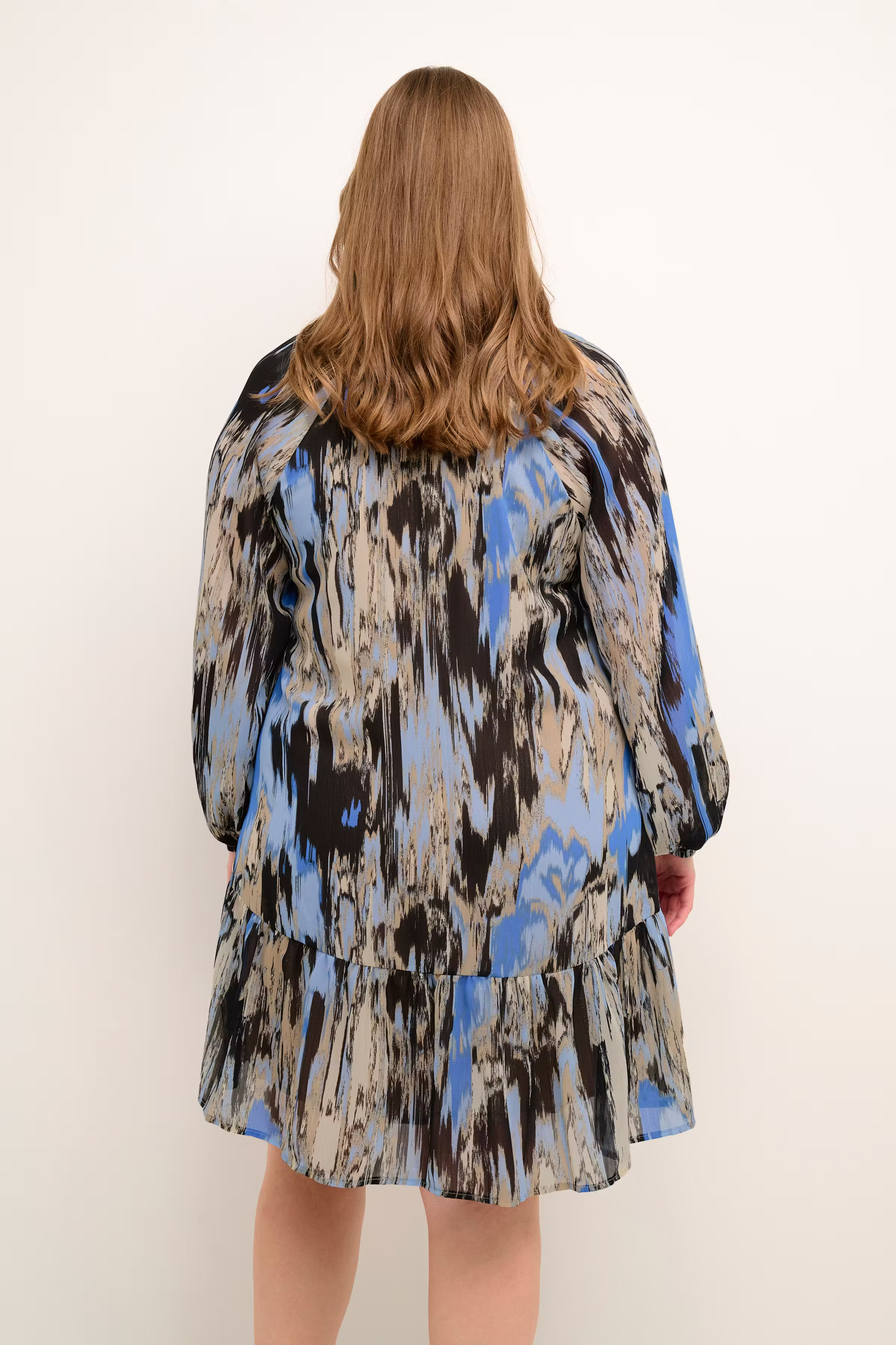 KCqio Kleid LOOKBOOK BACK 10581417-103928