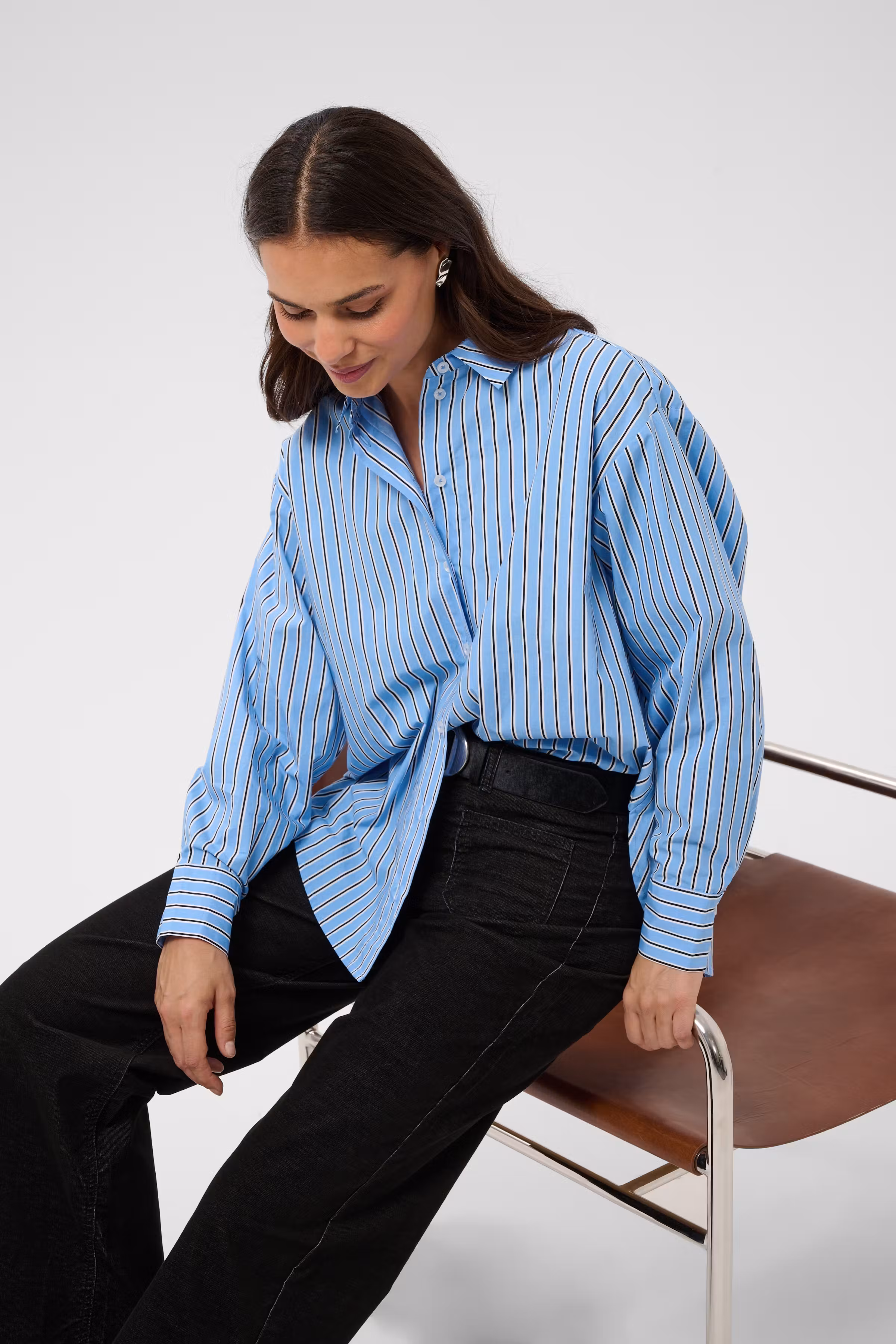 KAgavina Skjorta LOOKBOOK DETAIL 10512227-109922