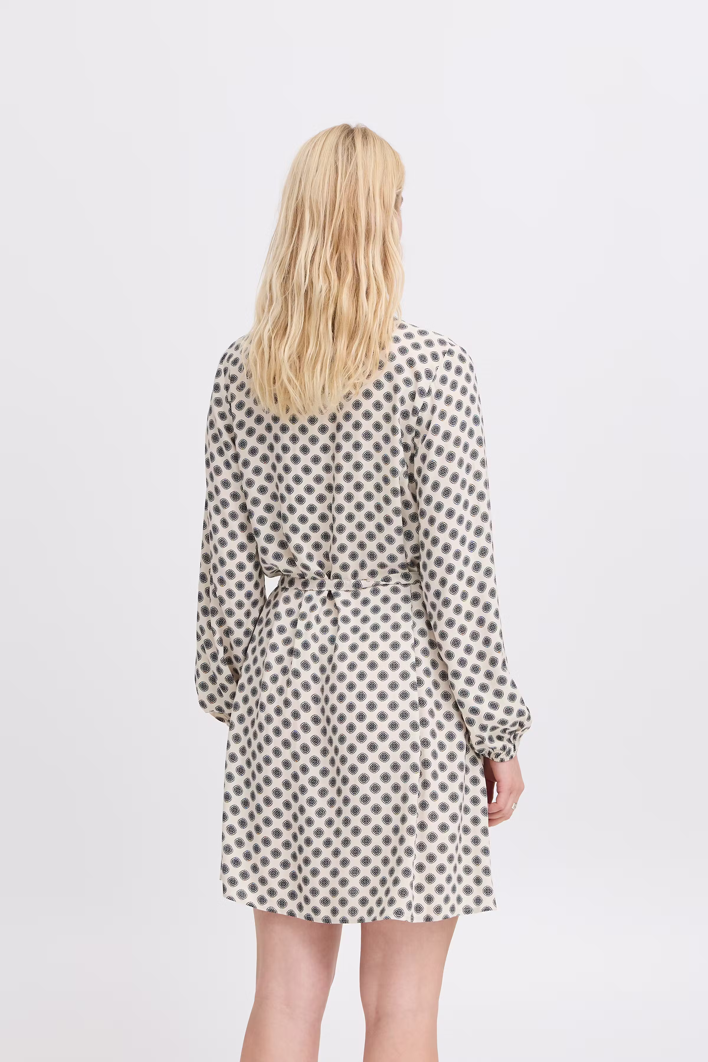Kjole LOOKBOOK BACK 20122566-204166