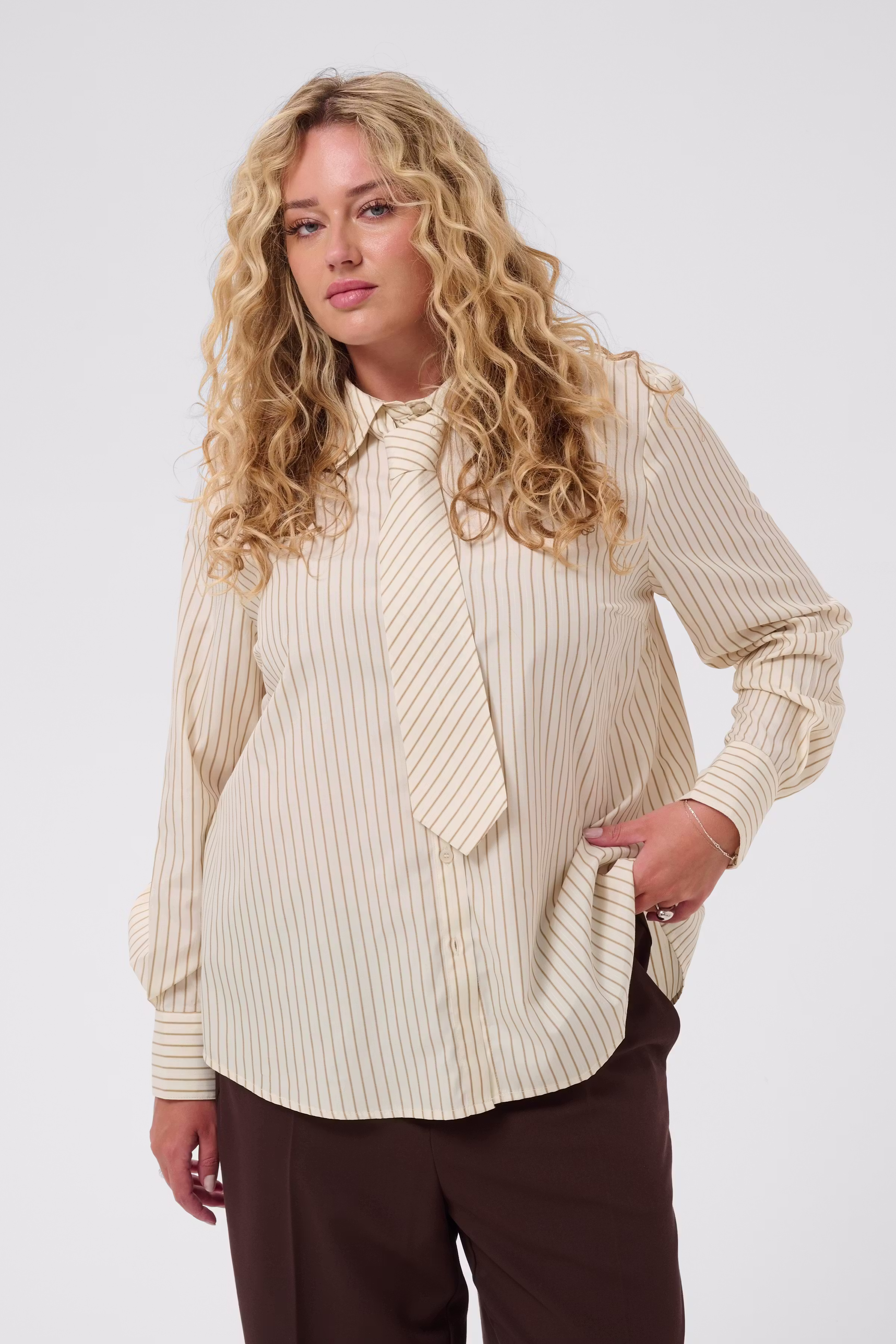 KCliama Shirt LOOKBOOK FRONT 10584923-1000717
