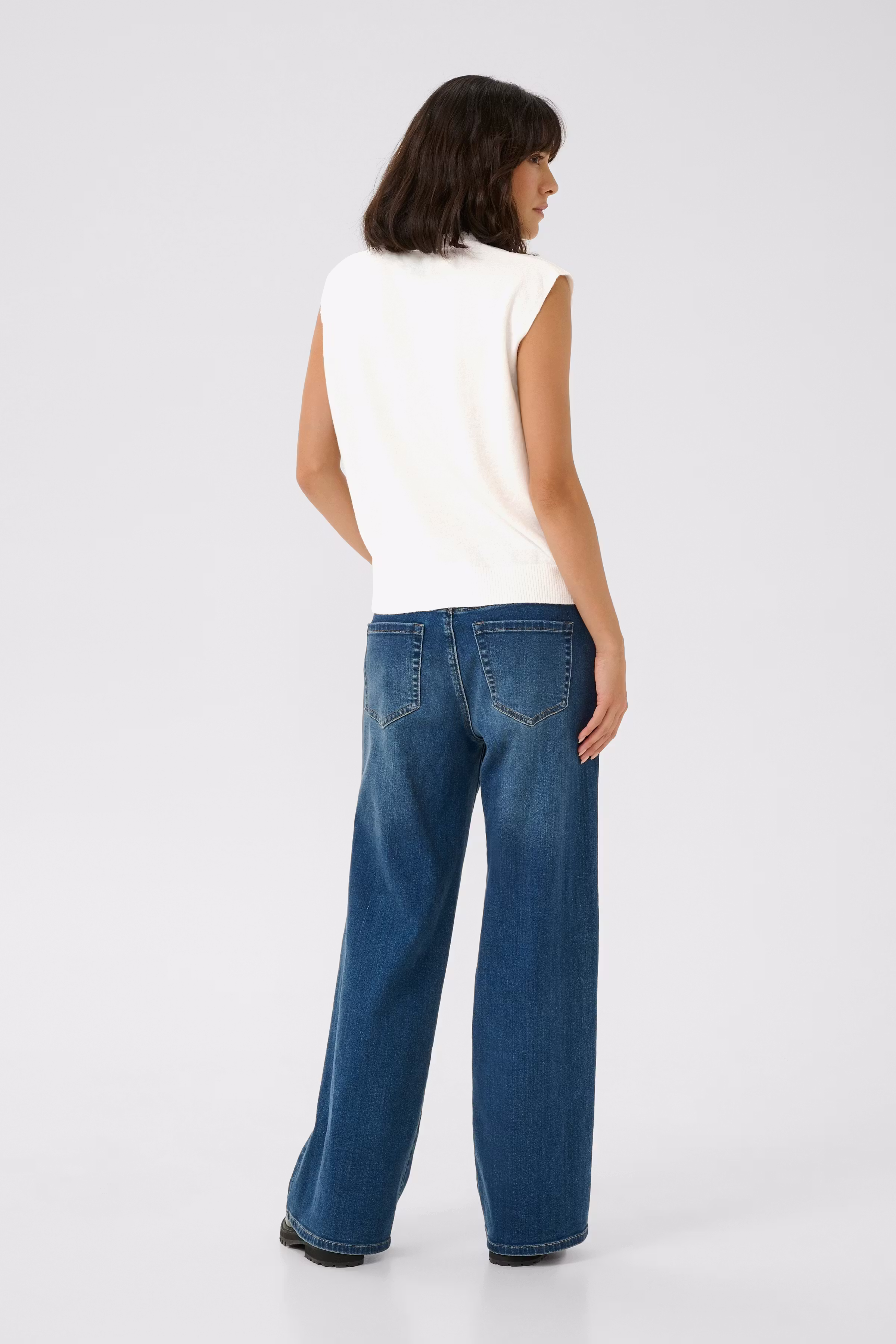 KAnova Strikket vest LOOKBOOK BACK 10510594-106482