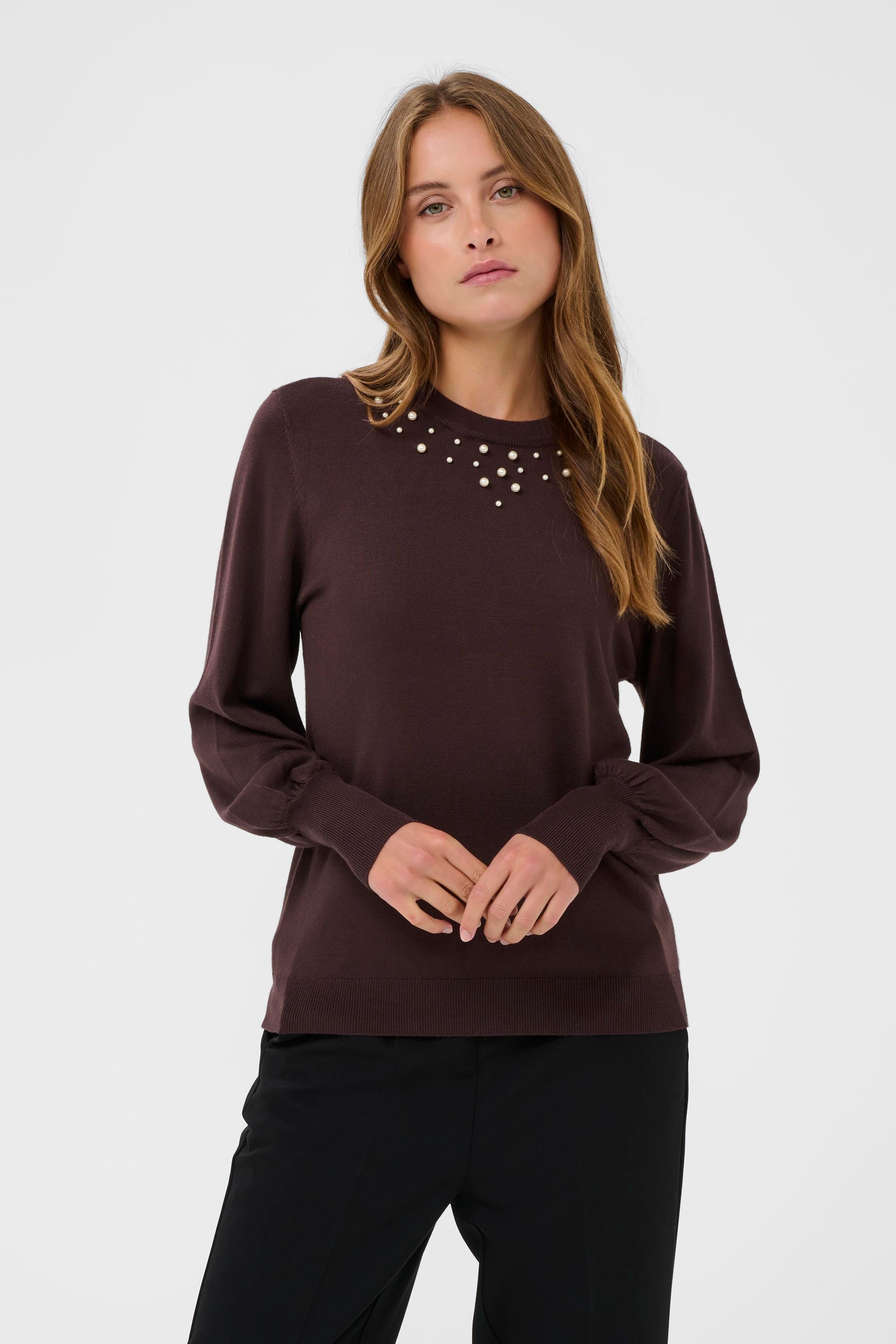 KArihanna Pullover LOOKBOOK FRONT 10510875-191111
