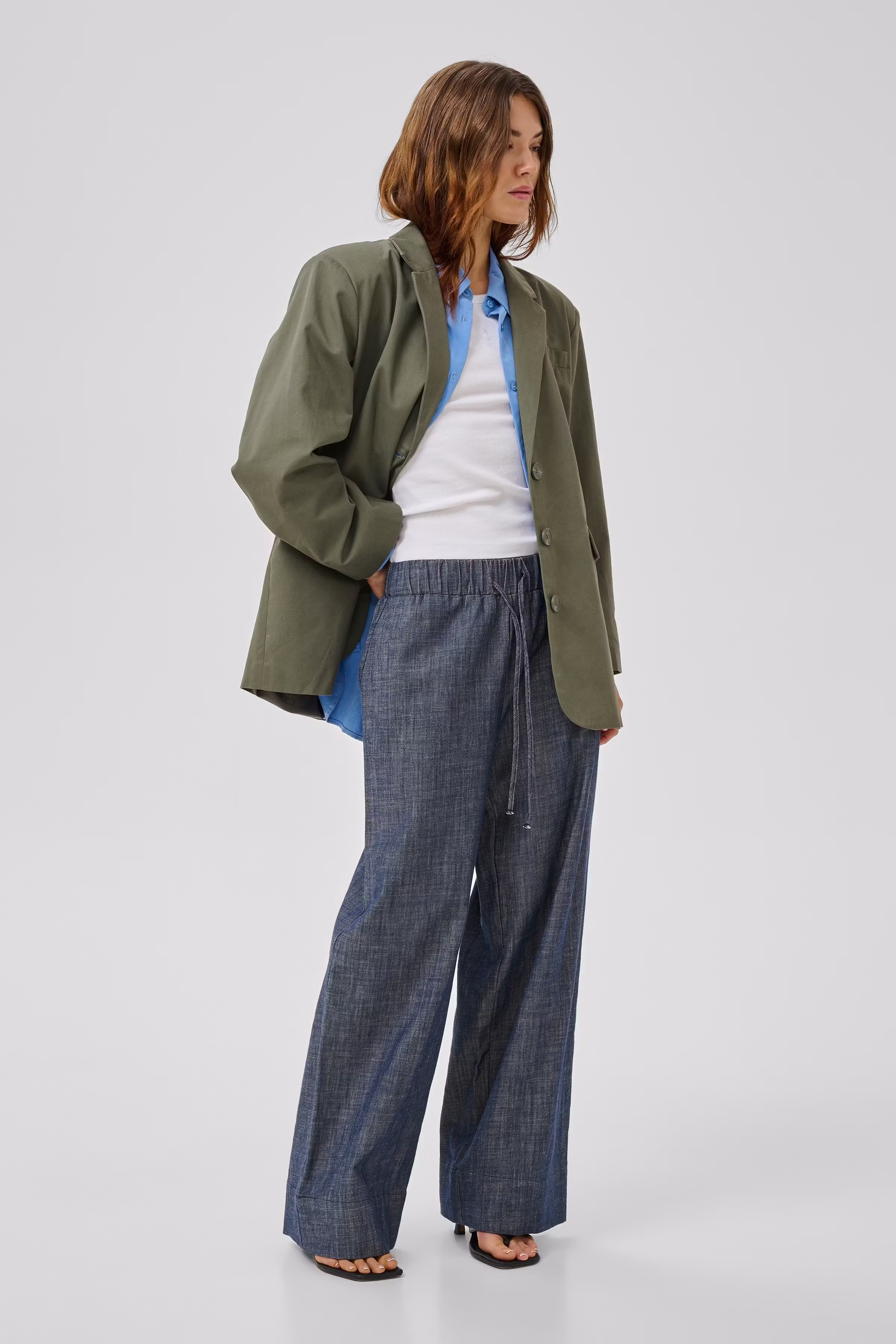 MWDazzie Trousers LOOKBOOK FRONT 10705611-100061