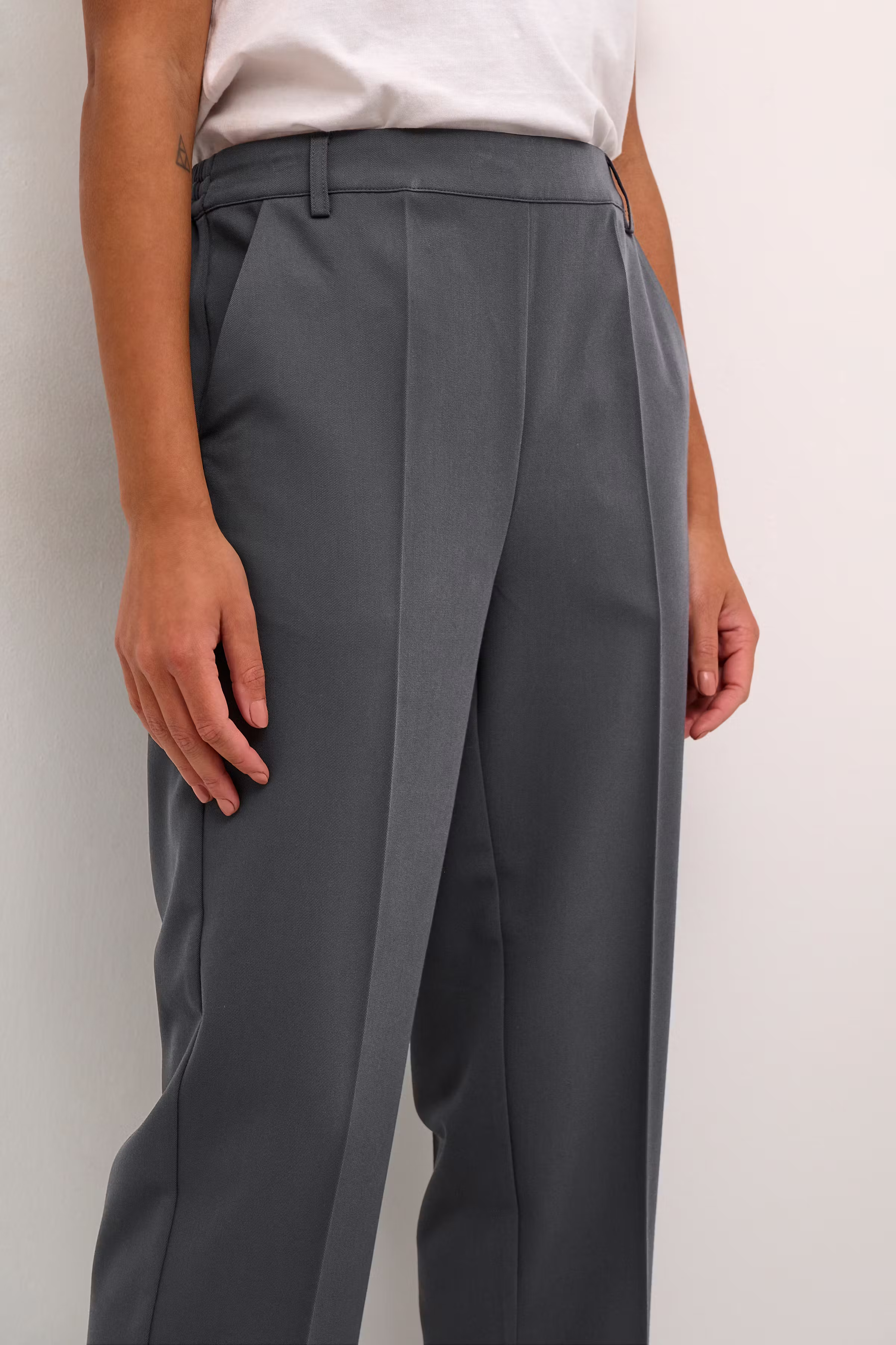 KAsakura Cropped Broek LOOKBOOK DETAIL 10506127-190205