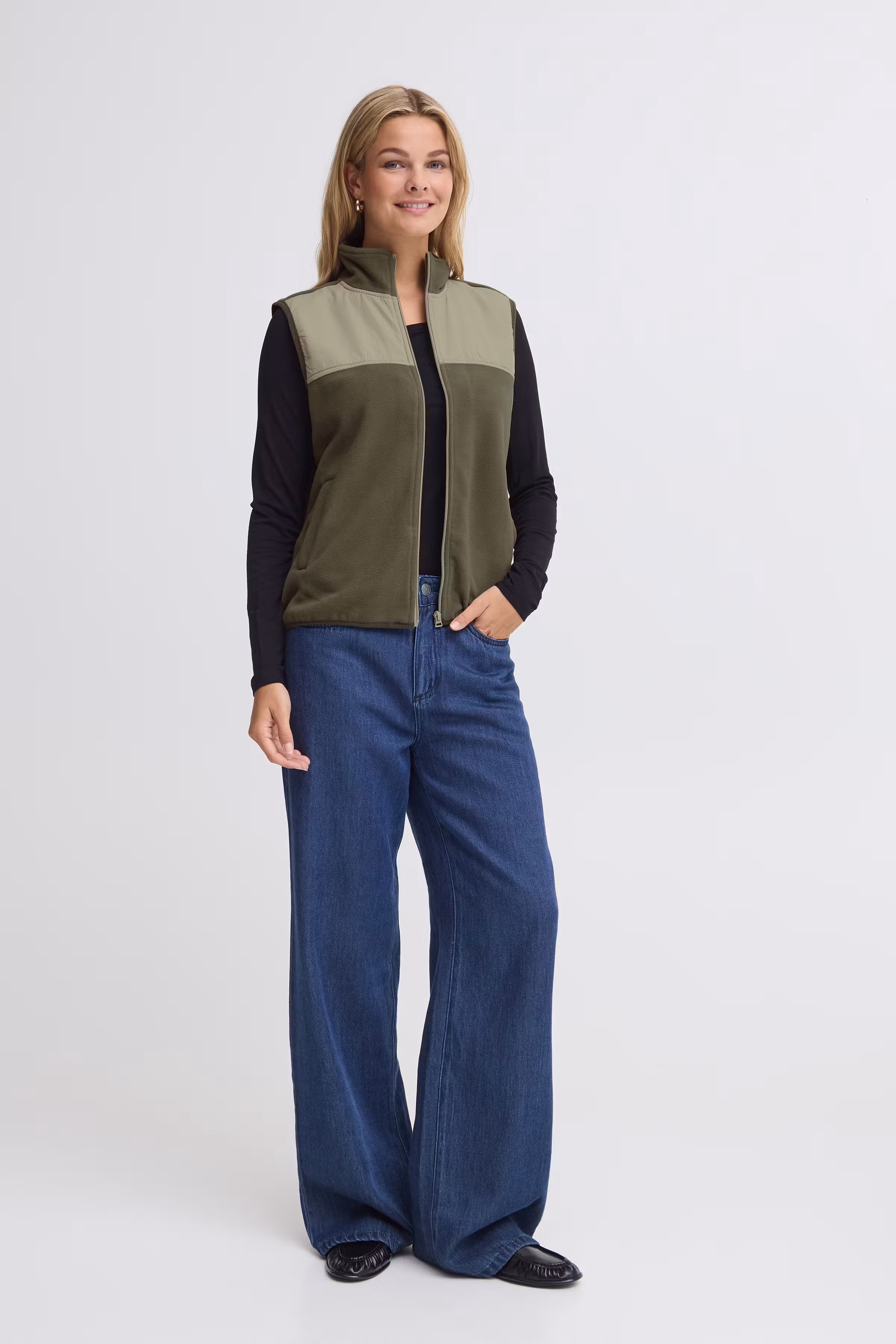FRFLEA Waistcoat outerwear LOOKBOOK FRONT 20618216-190511