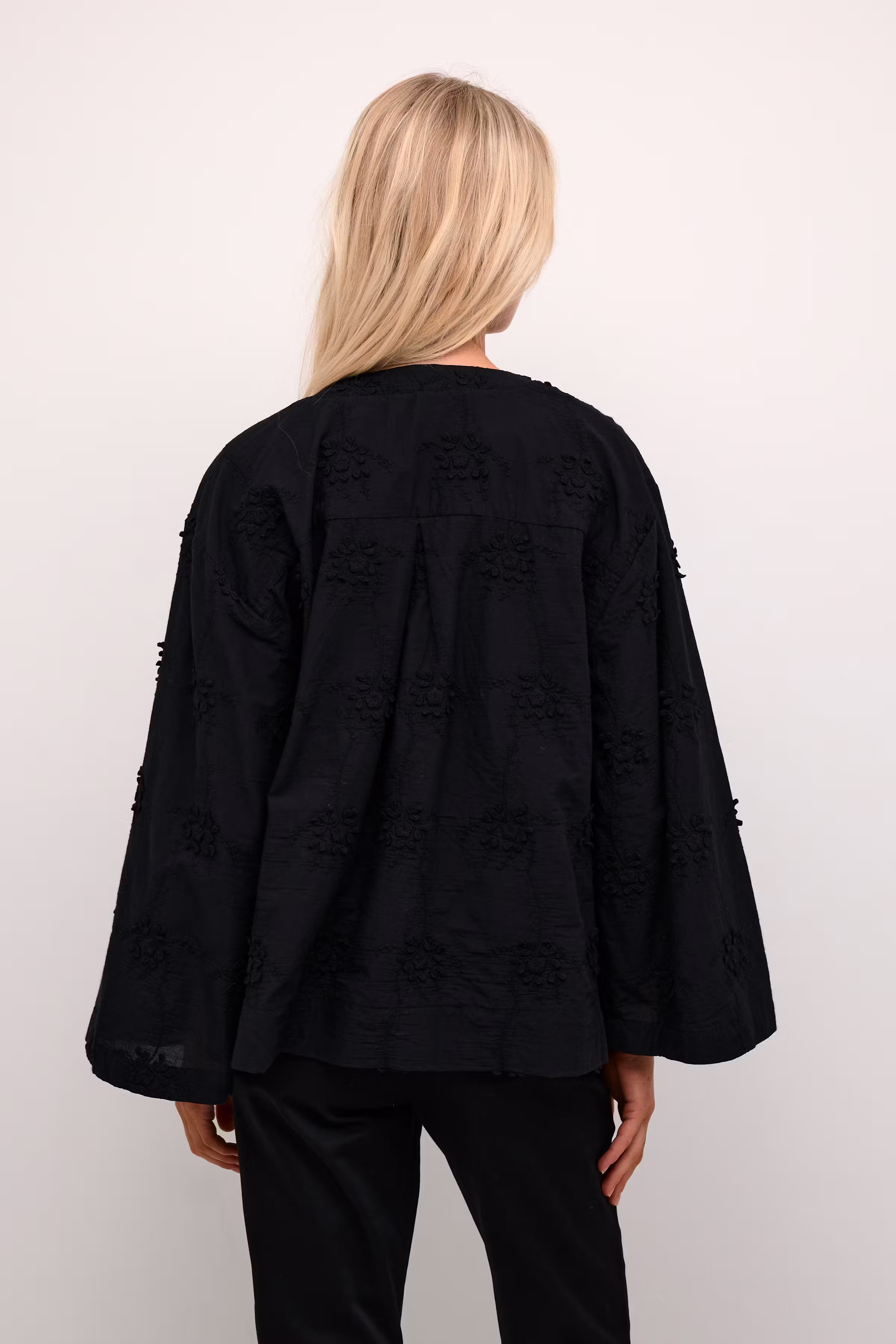 CUaidy Bluse LOOKBOOK BACK 50111105-500012