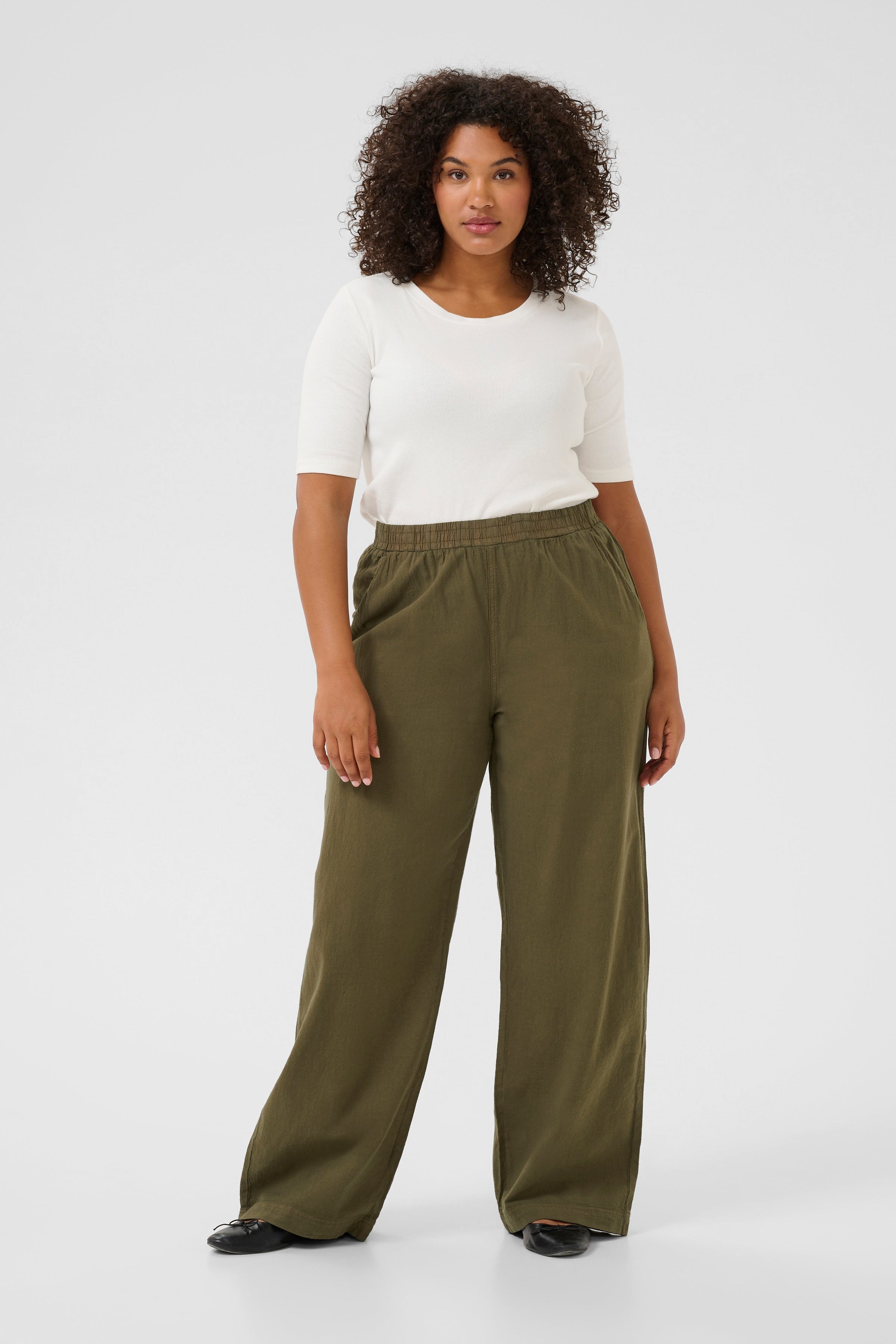 KCnana Trousers LOOKBOOK FRONT 10583172-190511