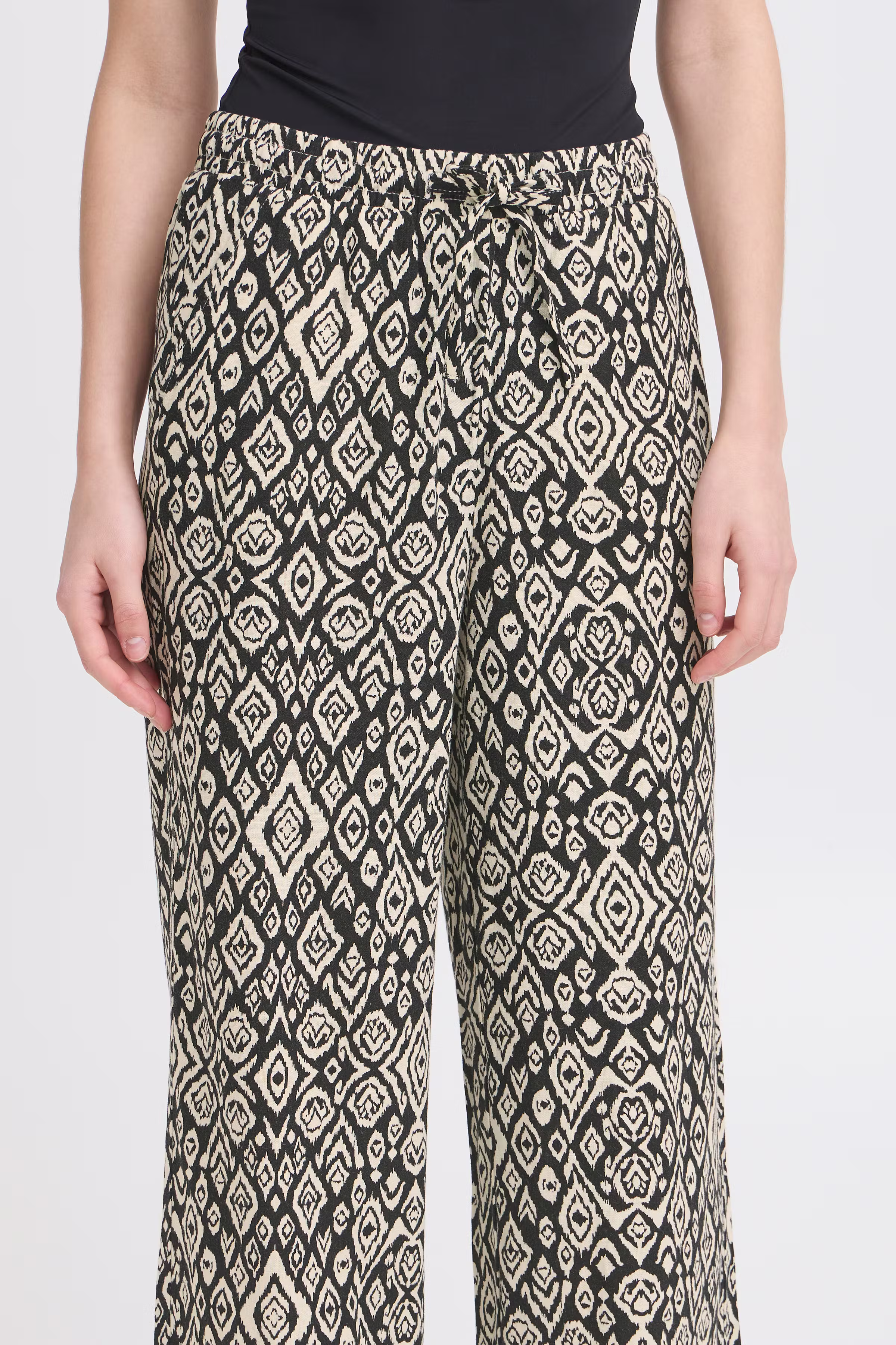 IHLINNO Casual Hose LOOKBOOK DETAIL 20122911-204432