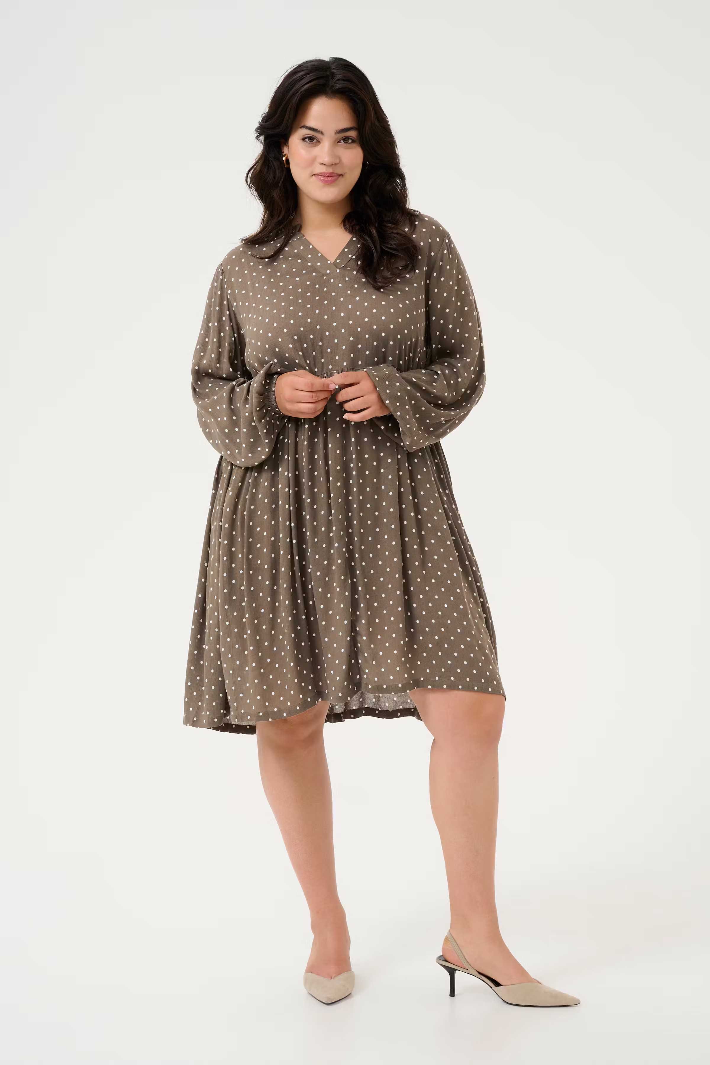 KCbetty Dress LOOKBOOK FRONT 10582946-107041