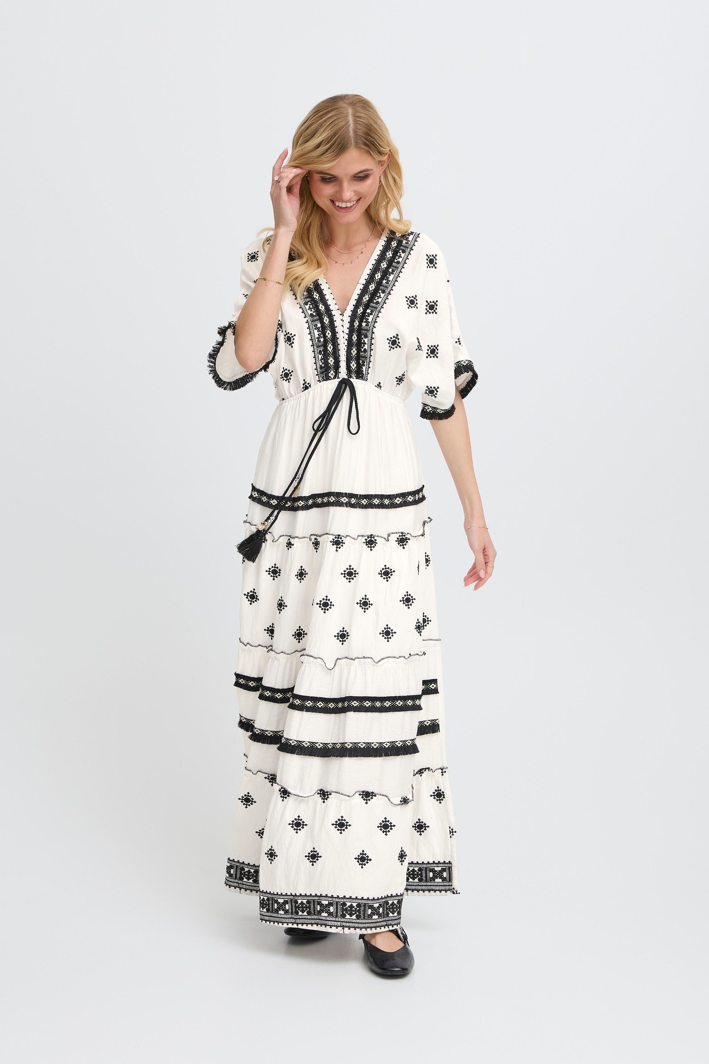 SBGOLA Dress LOOKBOOK FRONT 22100959-110105