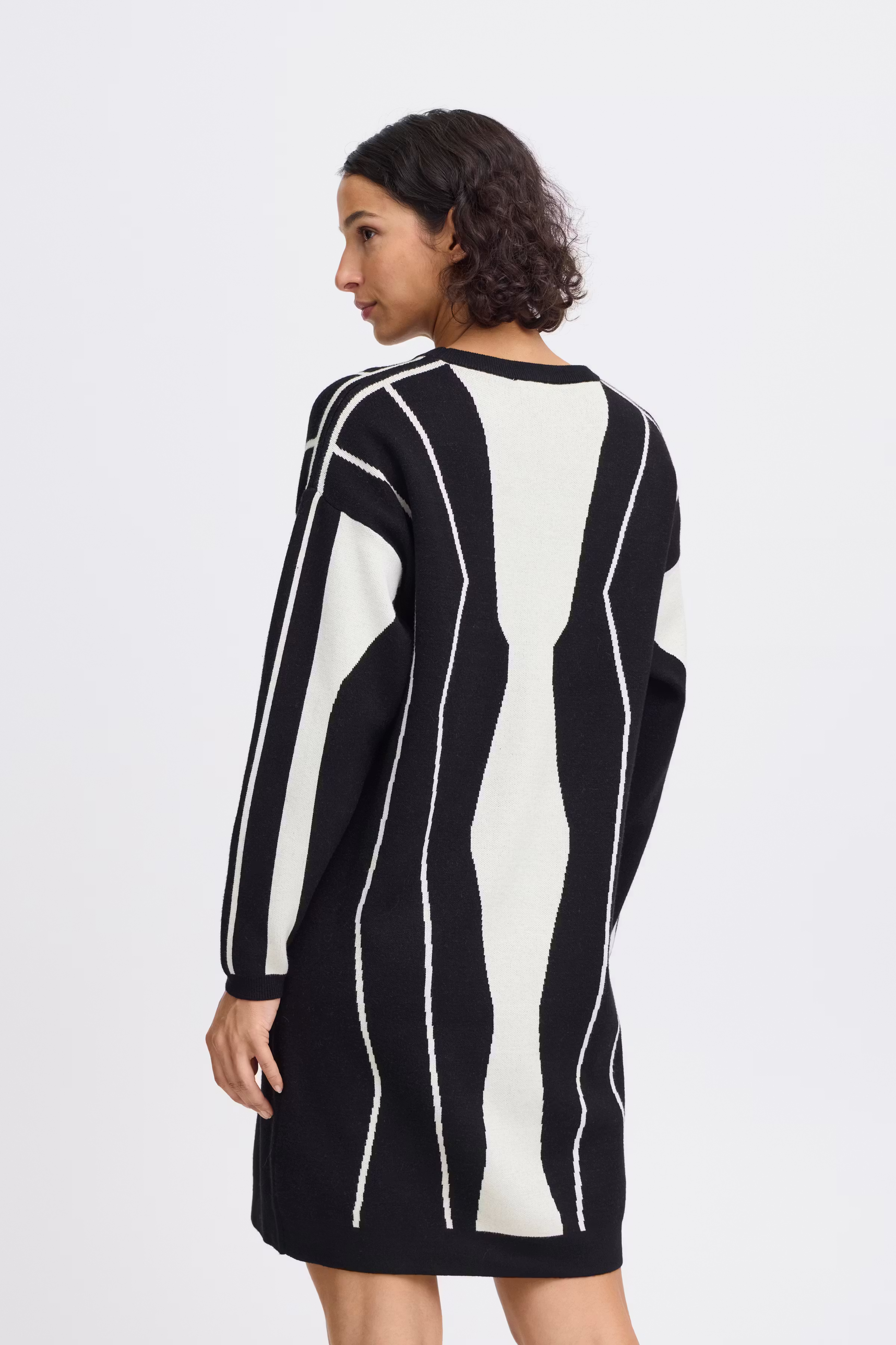 BYMIRAN Kjole LOOKBOOK BACK 20815263-200453