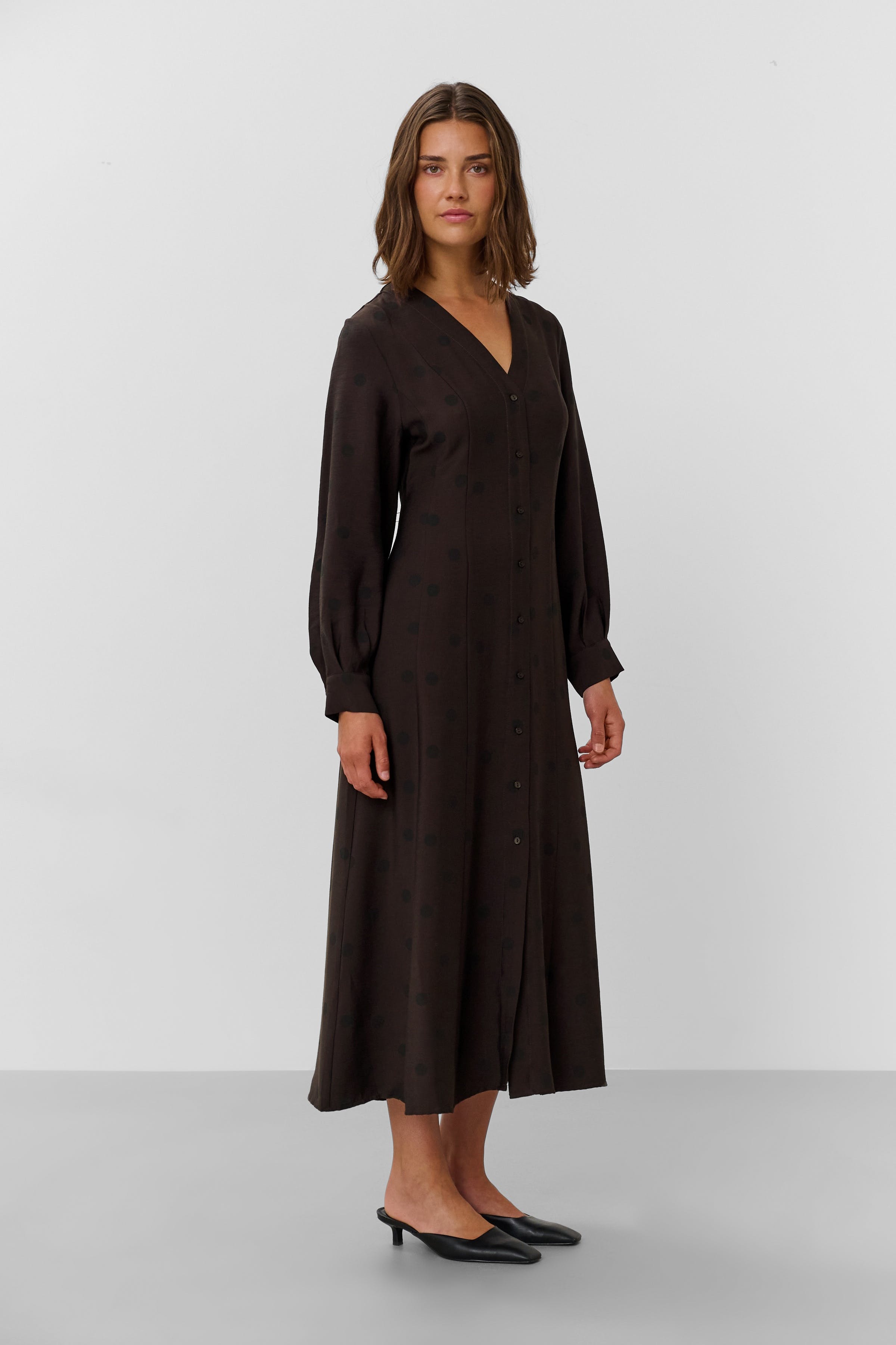SLIdola Kjole LOOKBOOK FRONT 30410041-305817