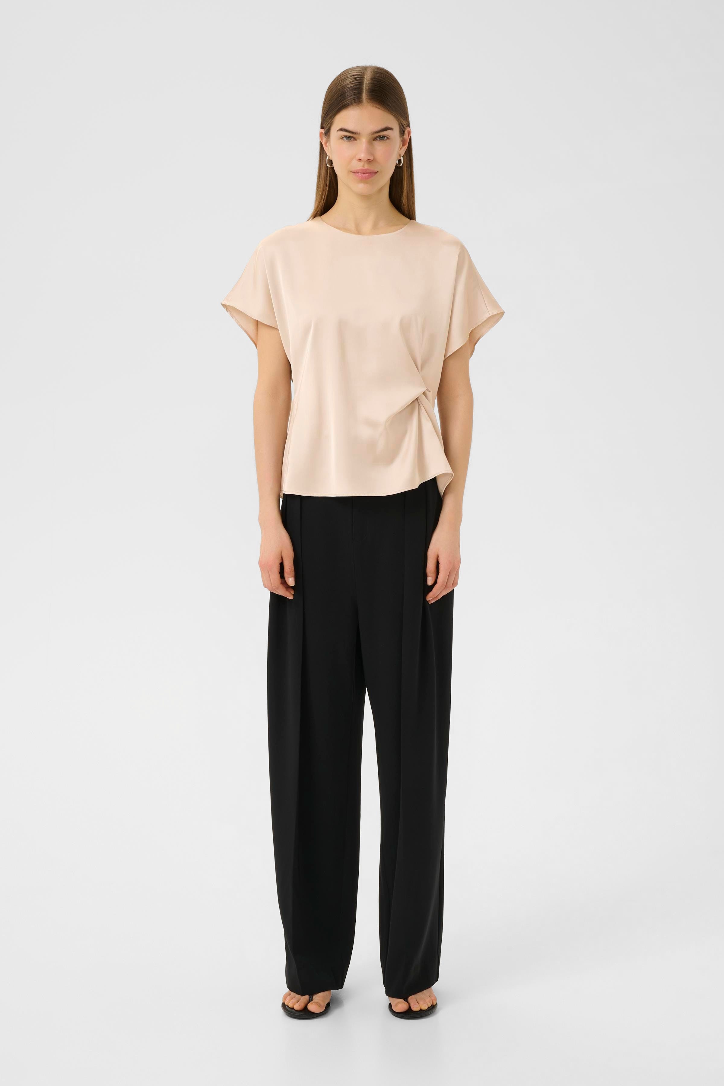 DaforaIW Top LOOKBOOK FRONT 30111017-303115