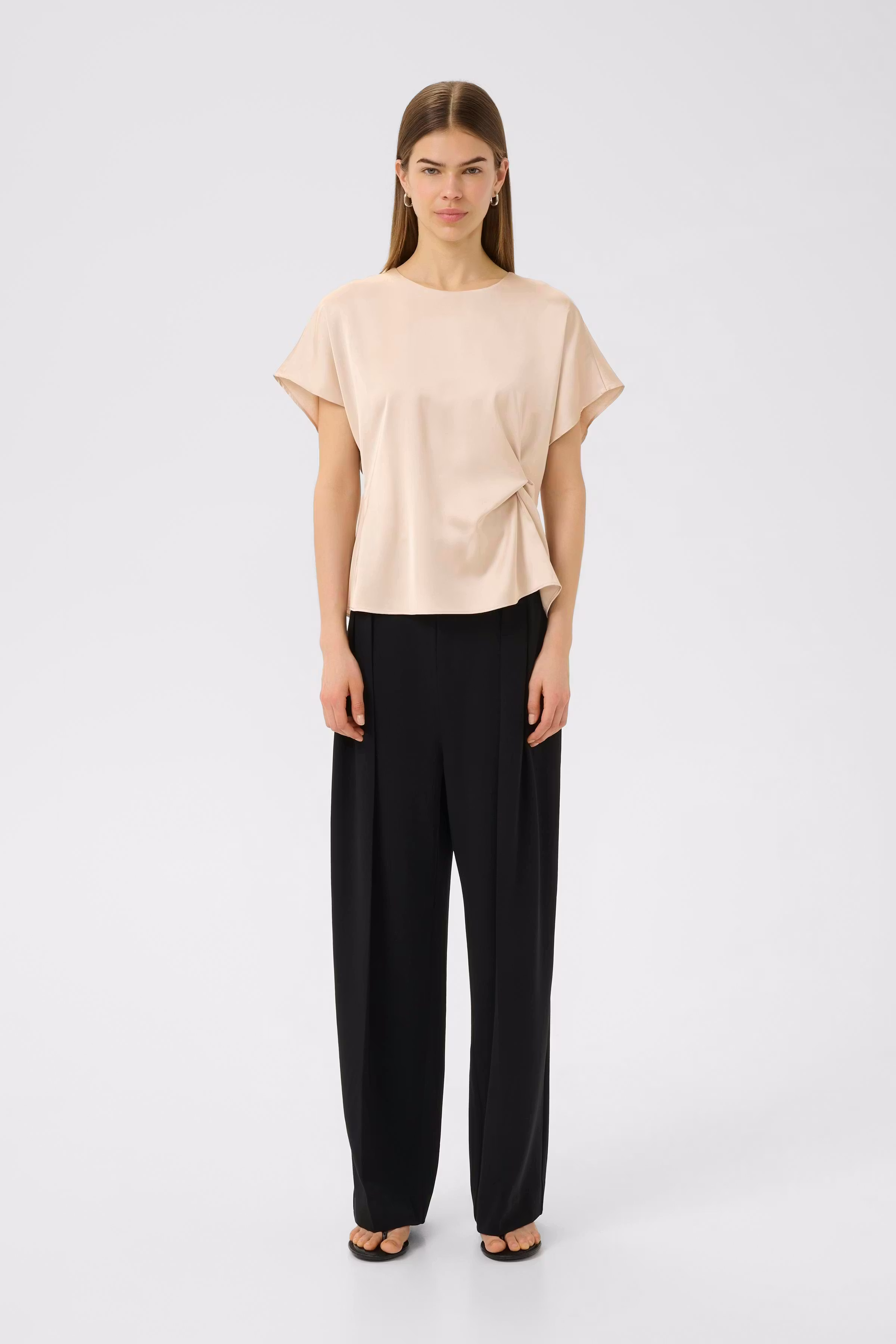 DaforaIW Top LOOKBOOK FRONT 30111017-303115