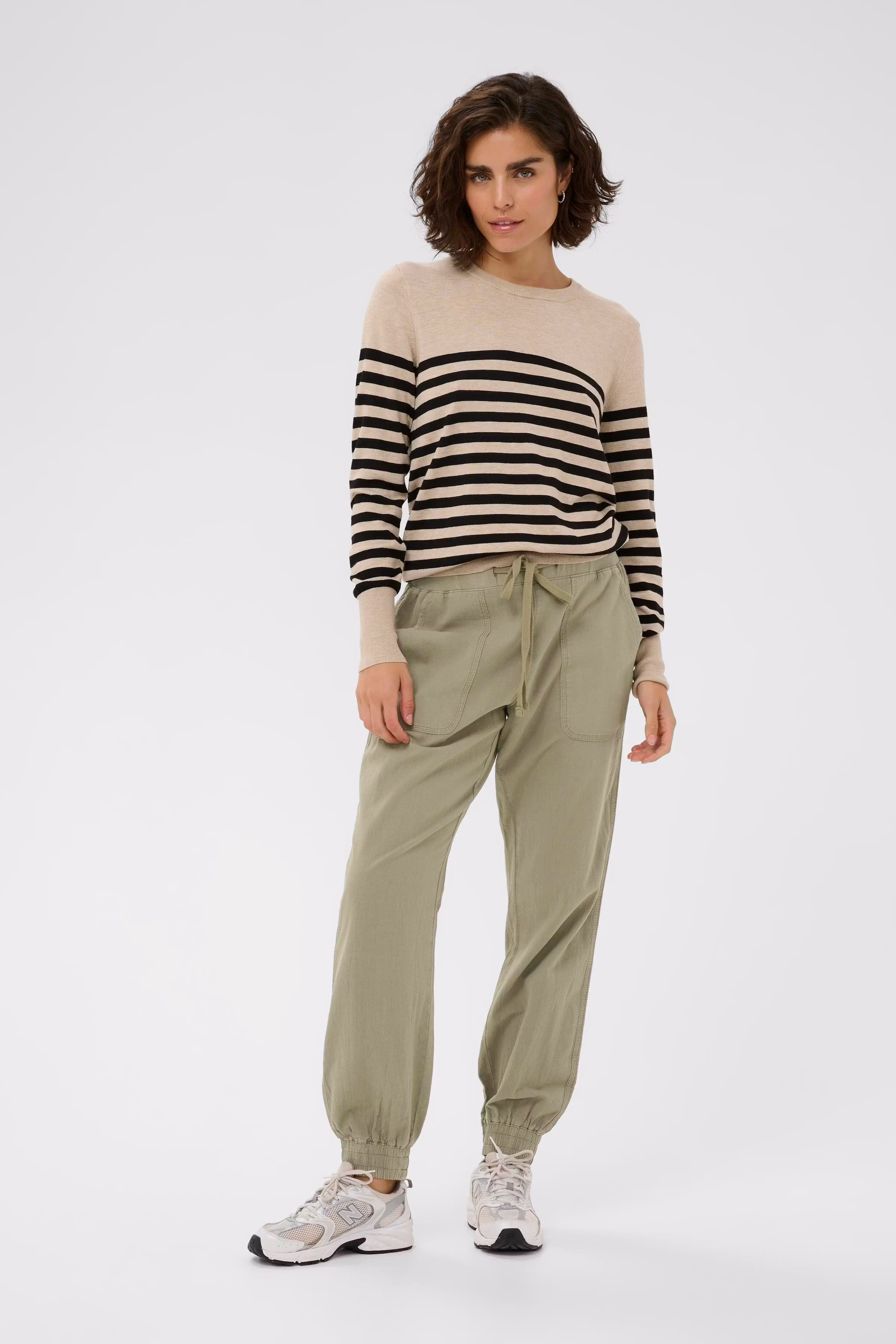 KAnaya Bukser LOOKBOOK FRONT 10505397-181110