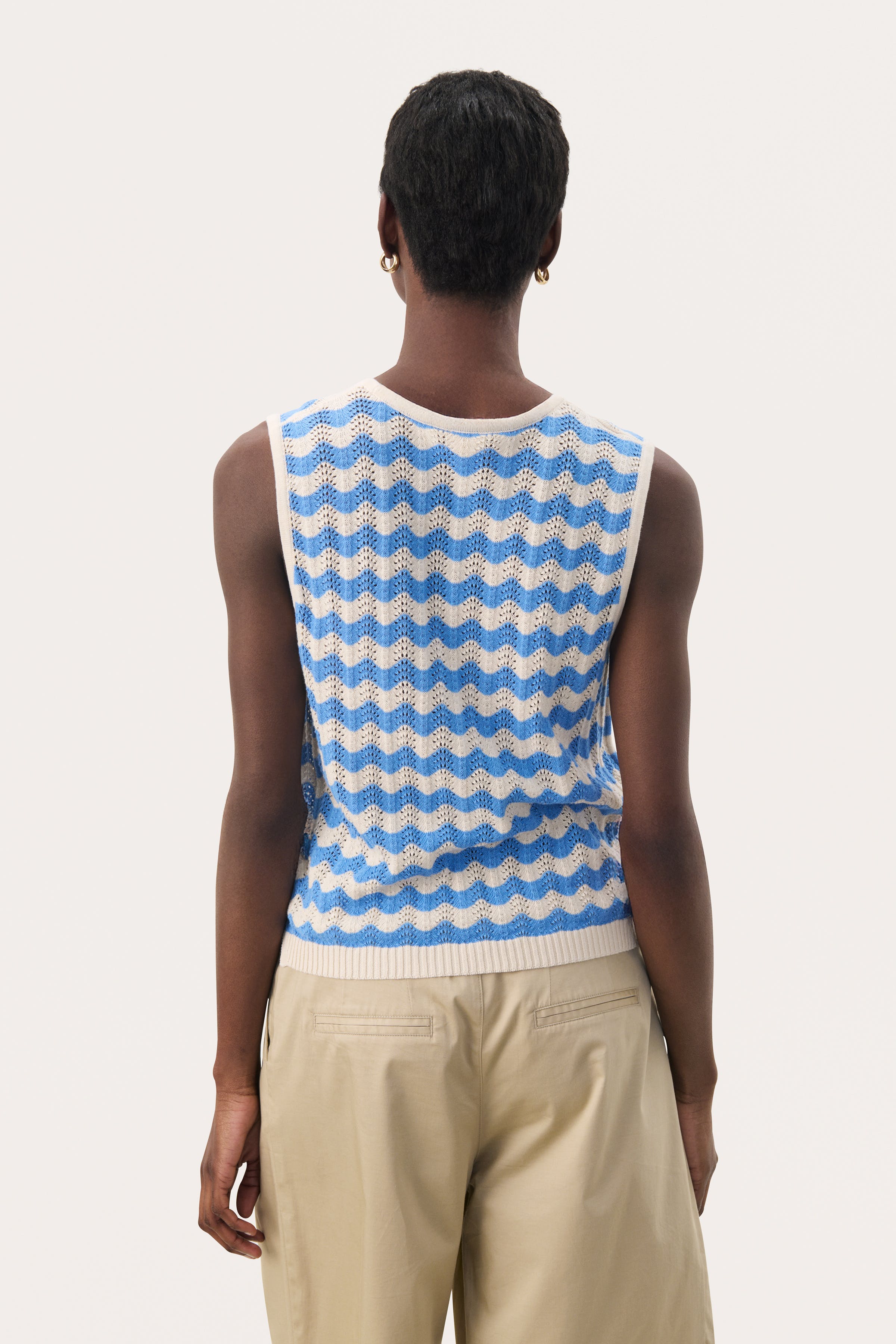 RosellaPW Väst LOOKBOOK BACK 30309680-303765