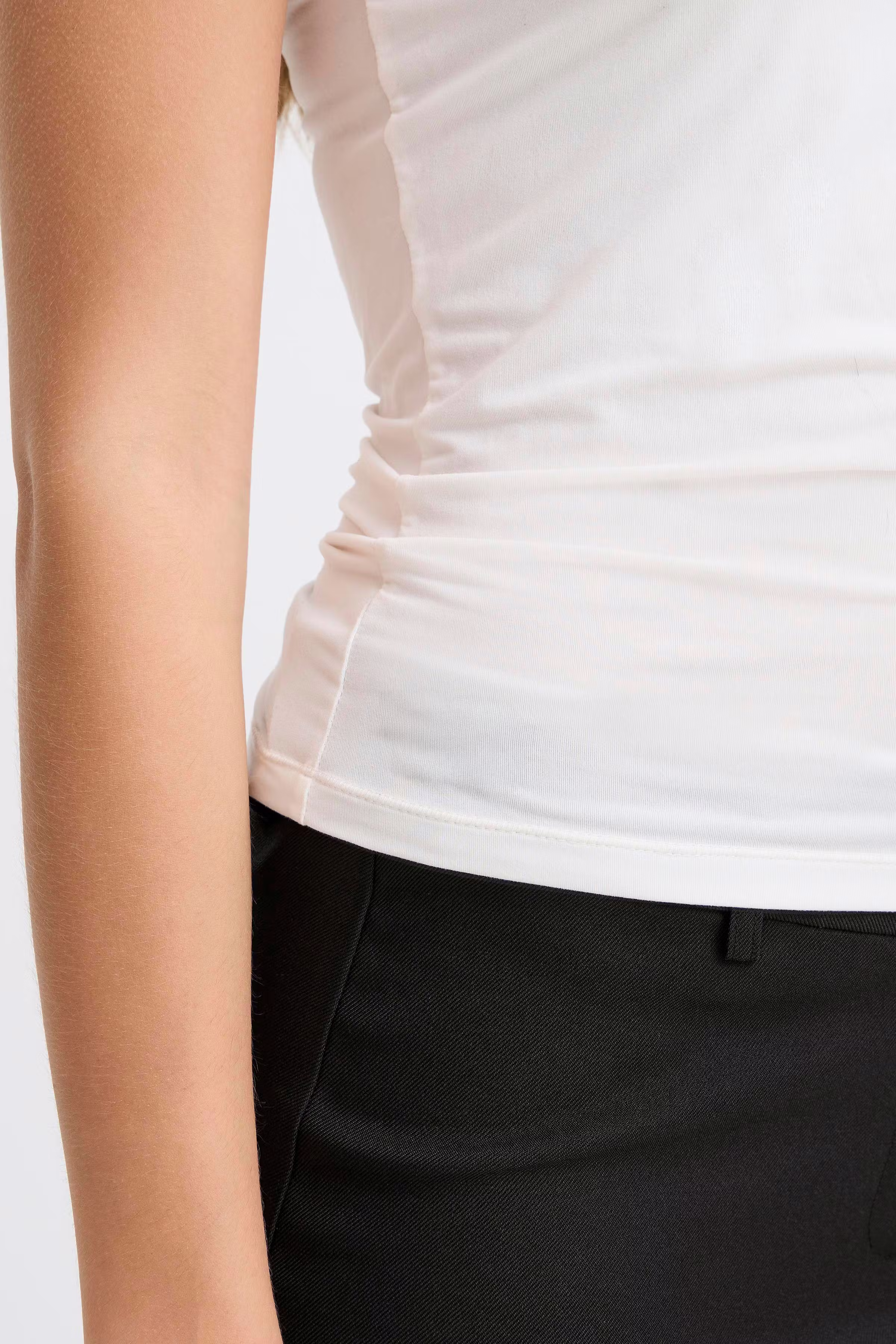 IHESSA T-shirt LOOKBOOK DETAIL 20124571-114201