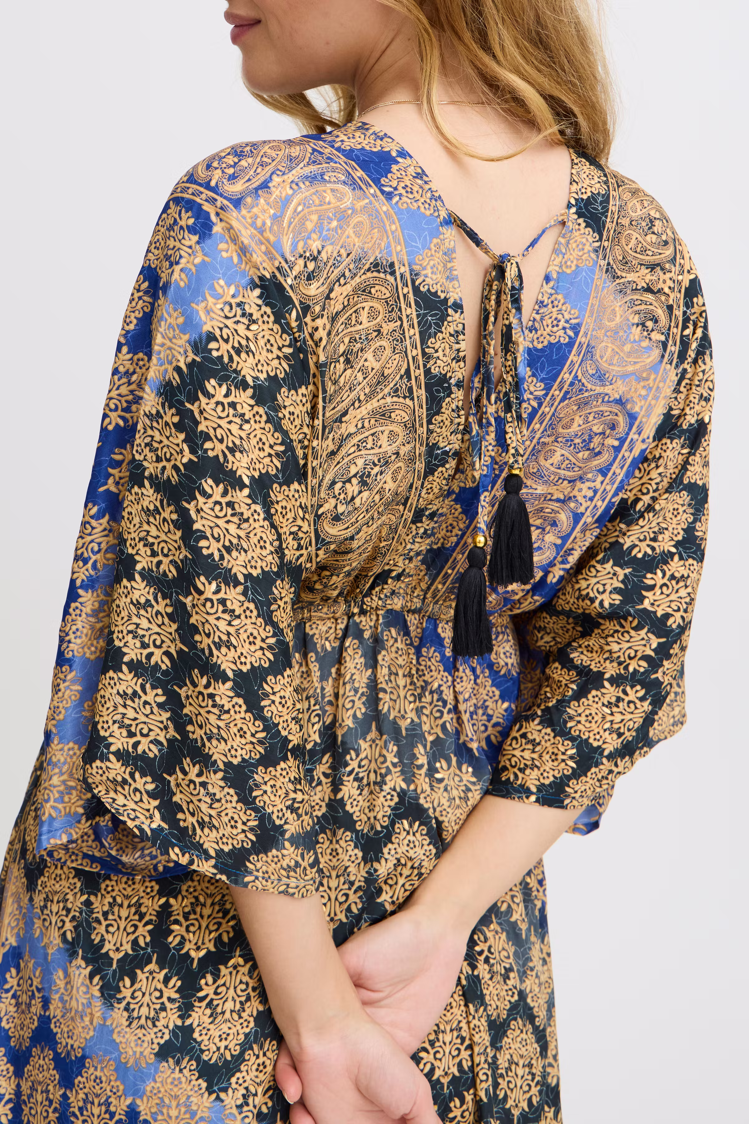 SBABEL Kjole LOOKBOOK DETAIL 22100516-193923