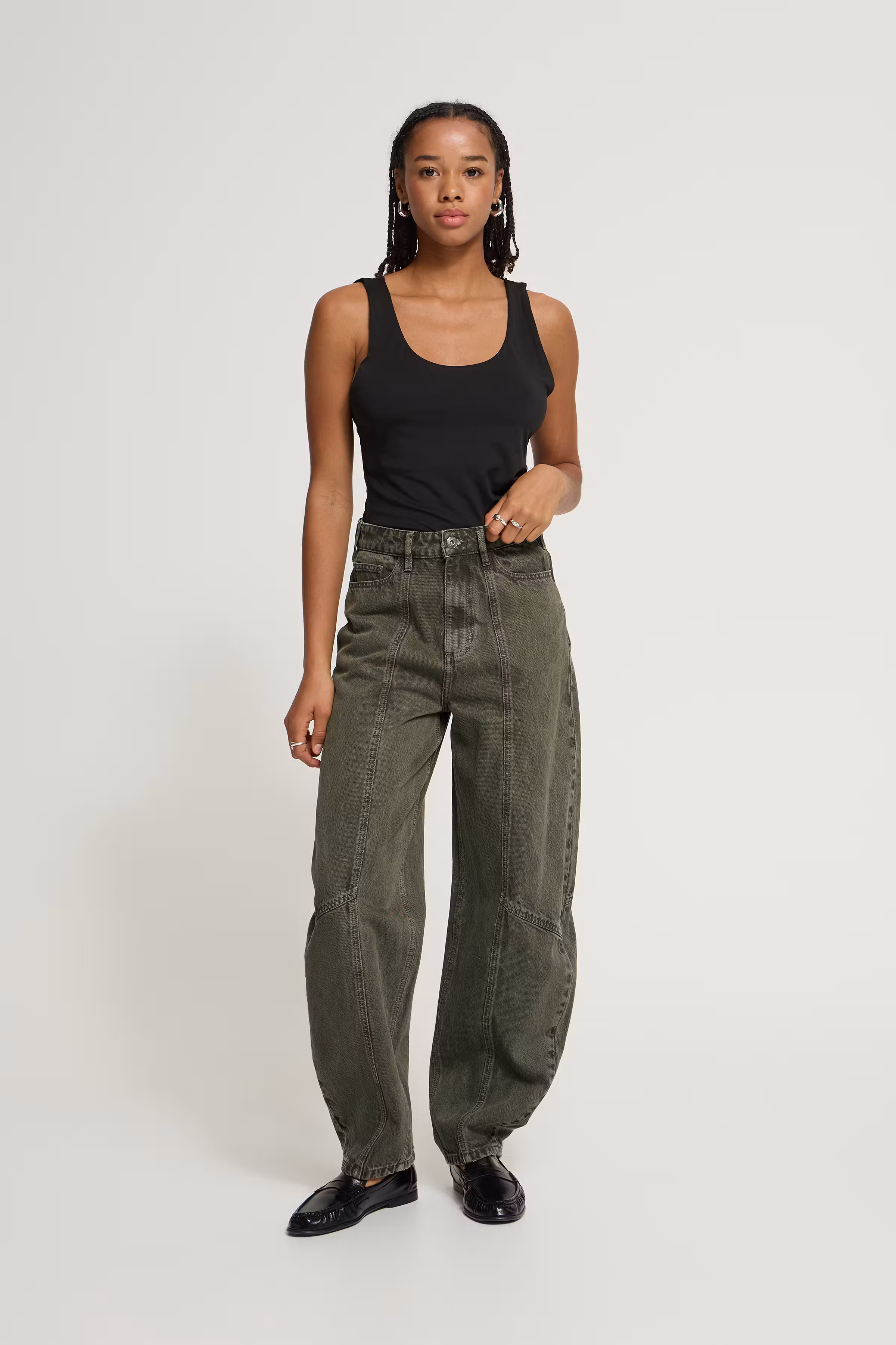 IHPELLA Jeans LOOKBOOK FRONT 20126882-190414