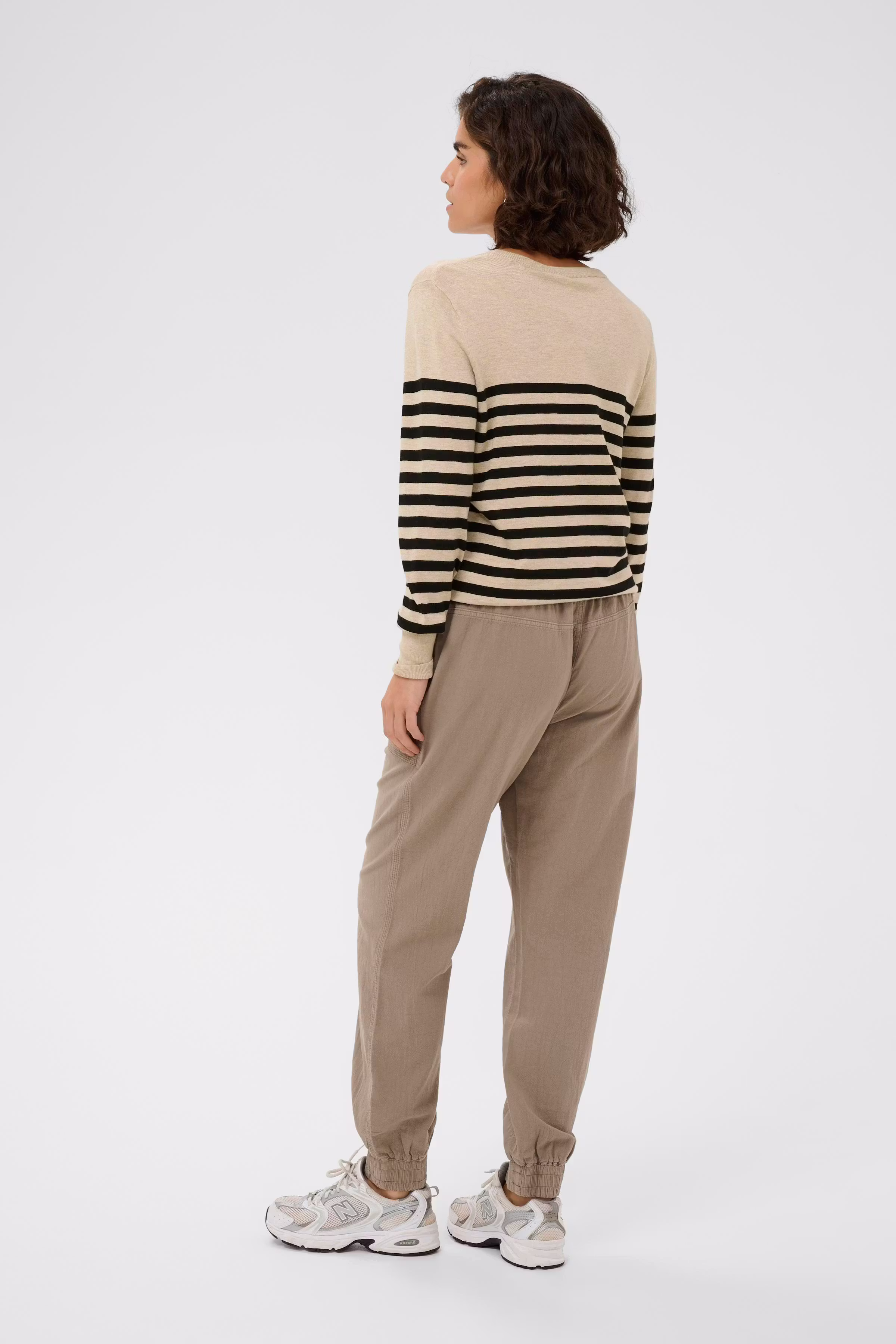 KAlizza Pullover LOOKBOOK BACK 10509065-108925