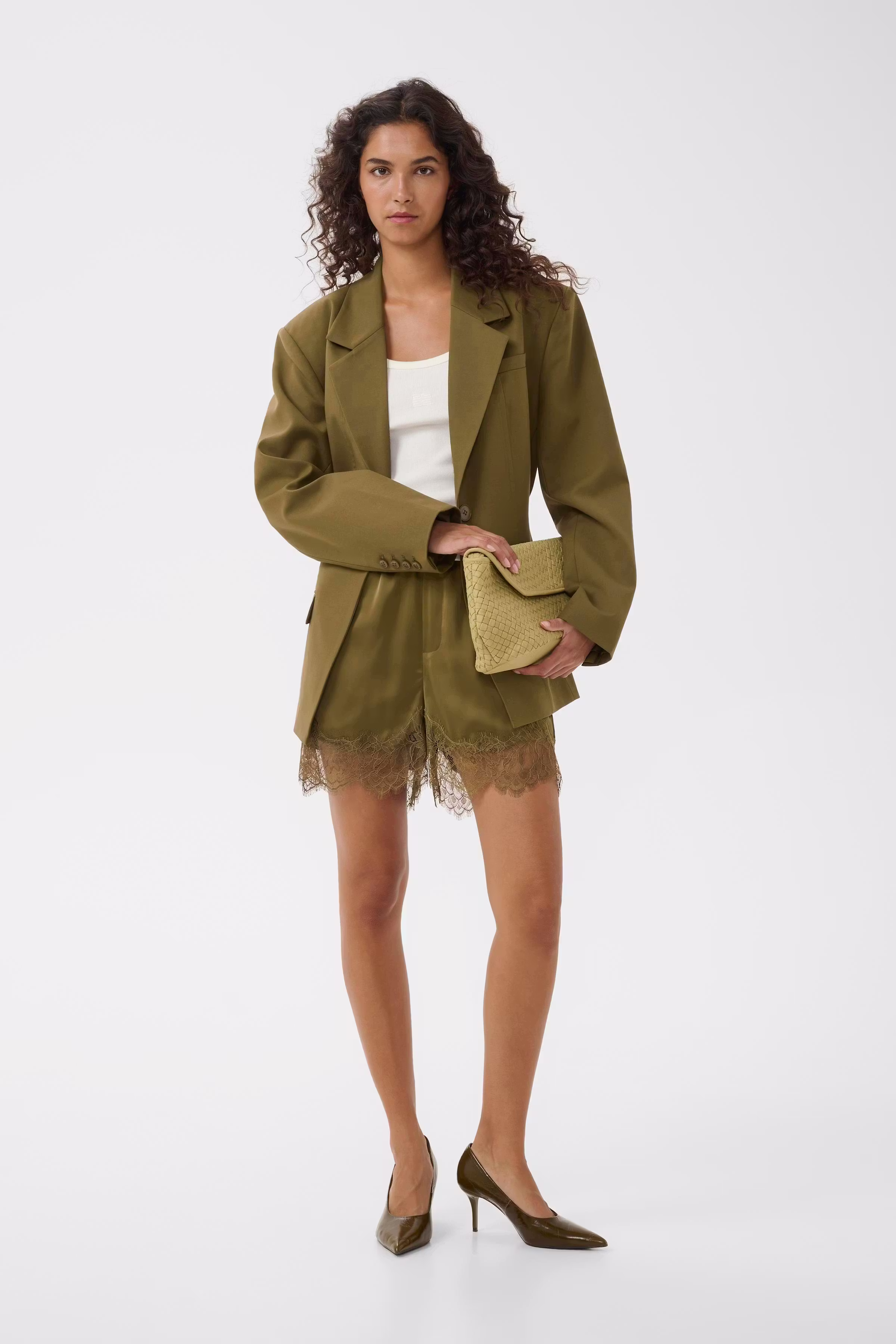 GZlalou Shorts LOOKBOOK FRONT 10911324-190622