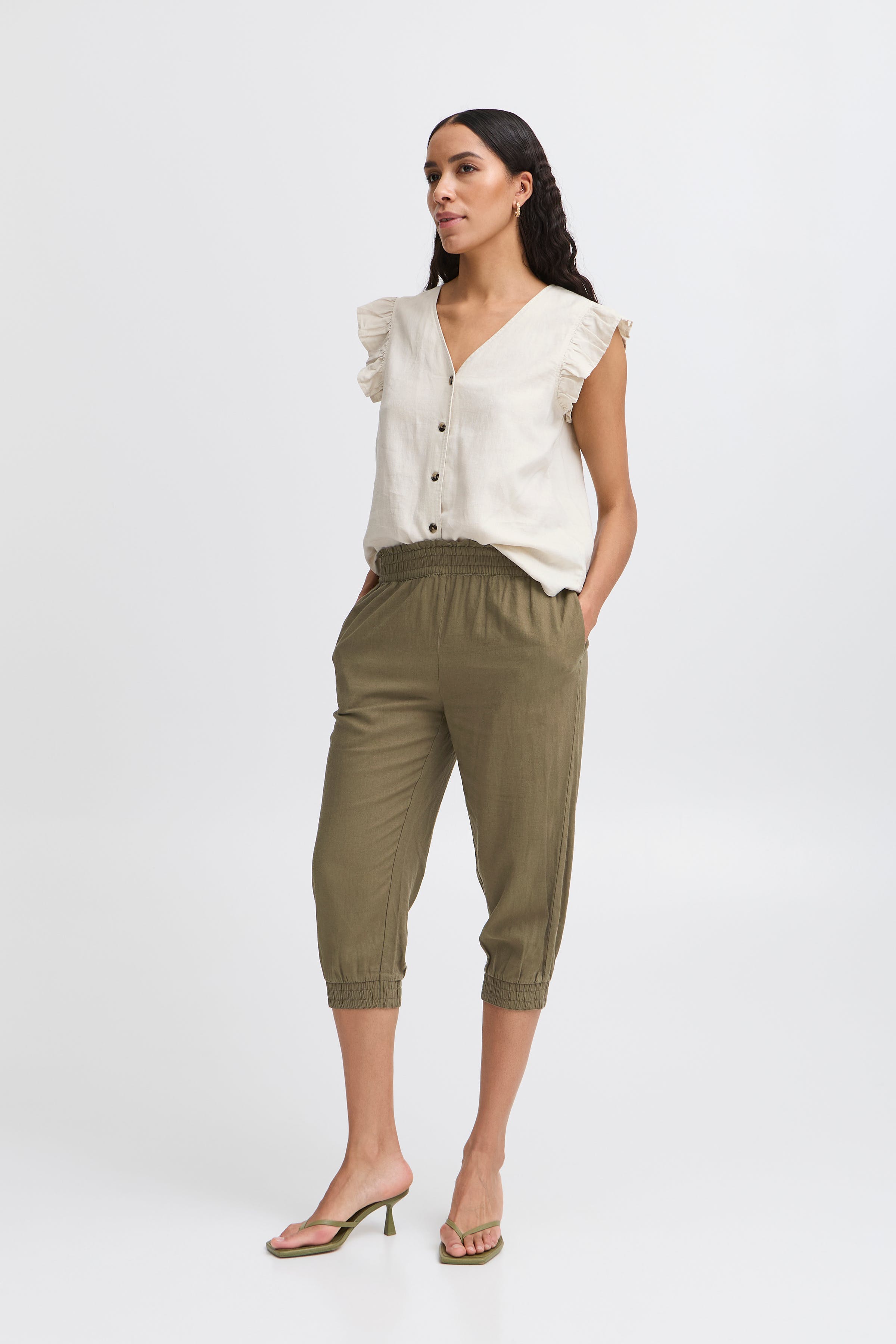 BYFALAKKA Trousers LOOKBOOK FRONT 20813372-190510