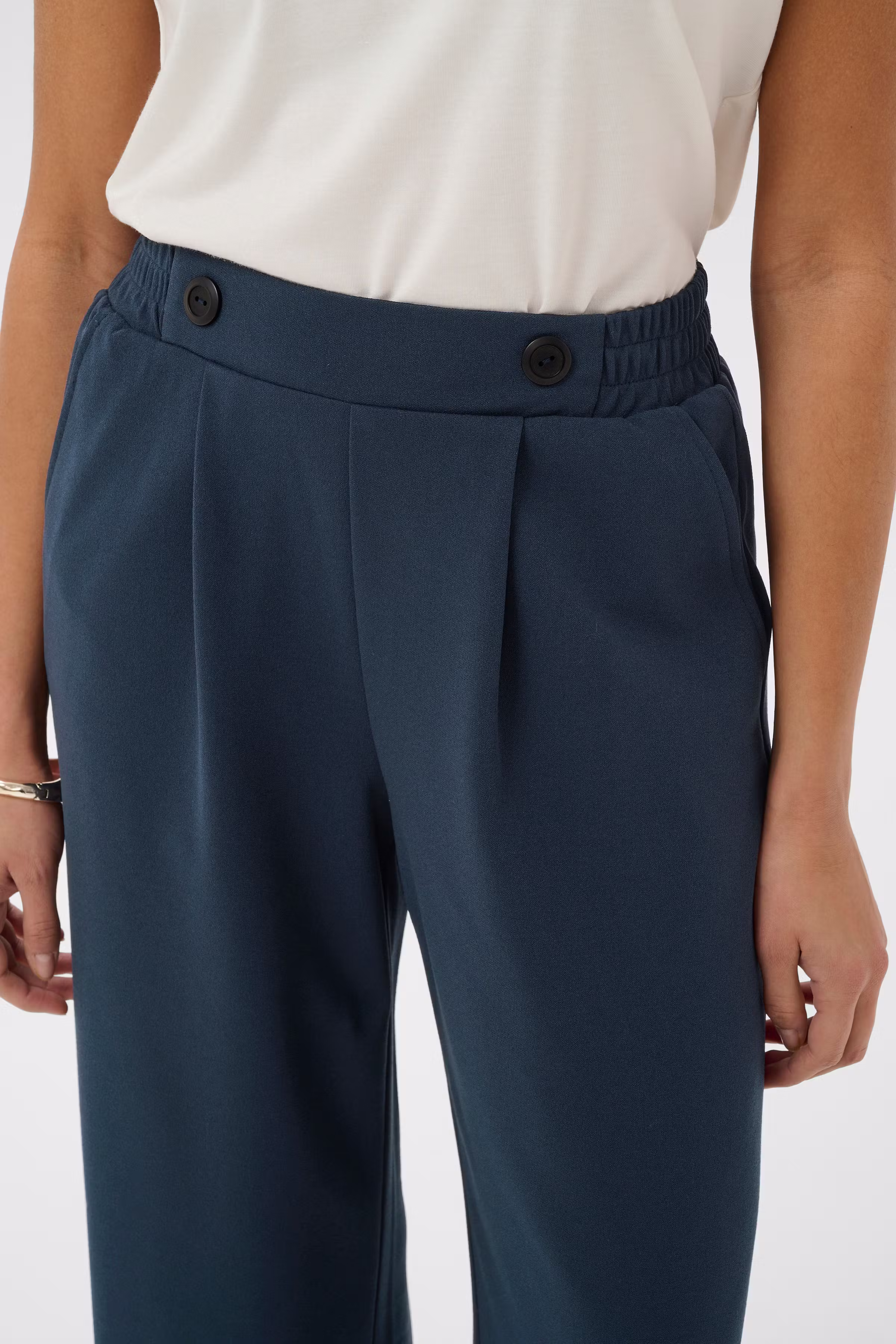 KAphoebe Hose LOOKBOOK DETAIL 10511095-194020